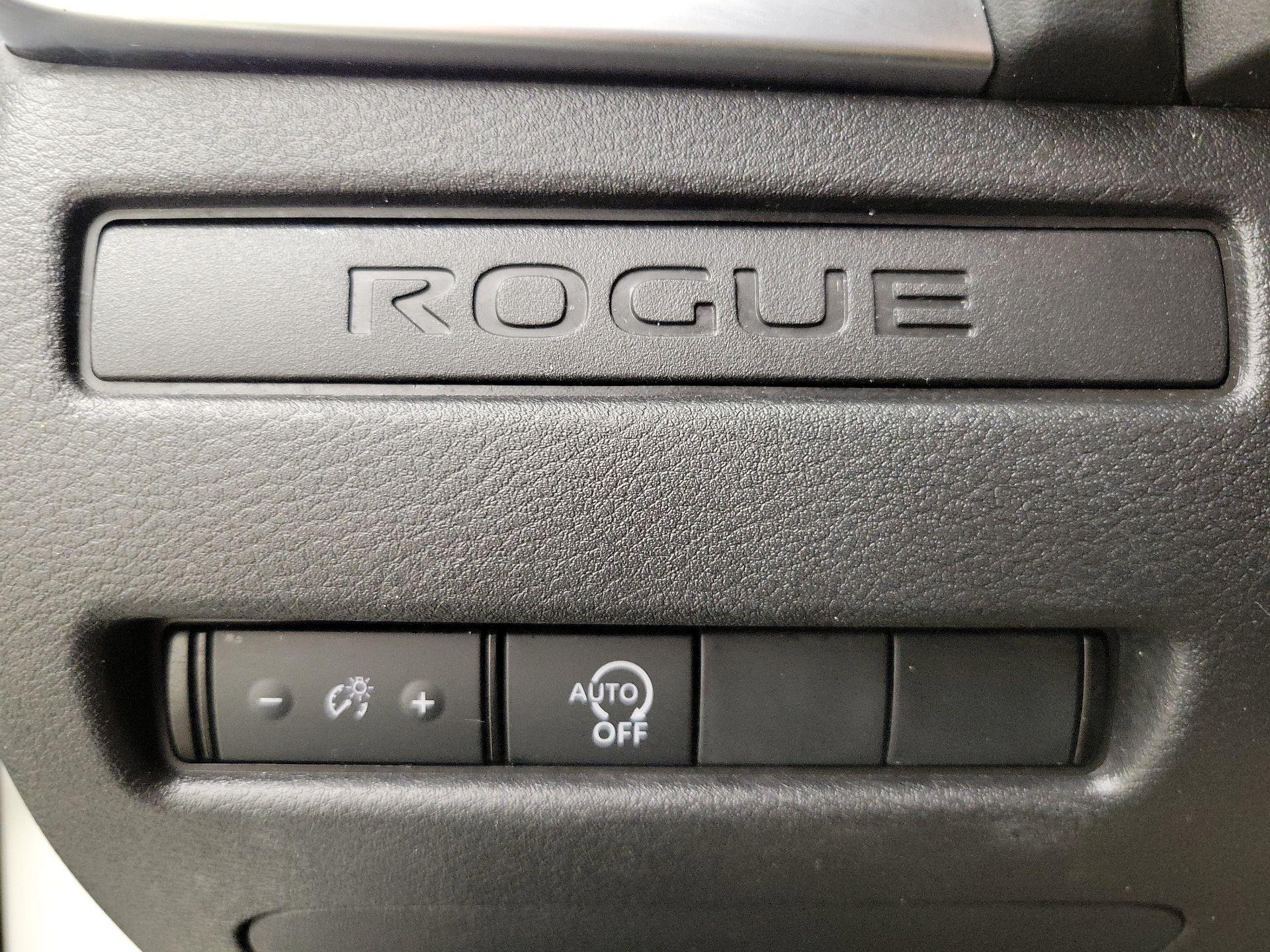 Thumbnail: 2023 Nissan Rogue - 13