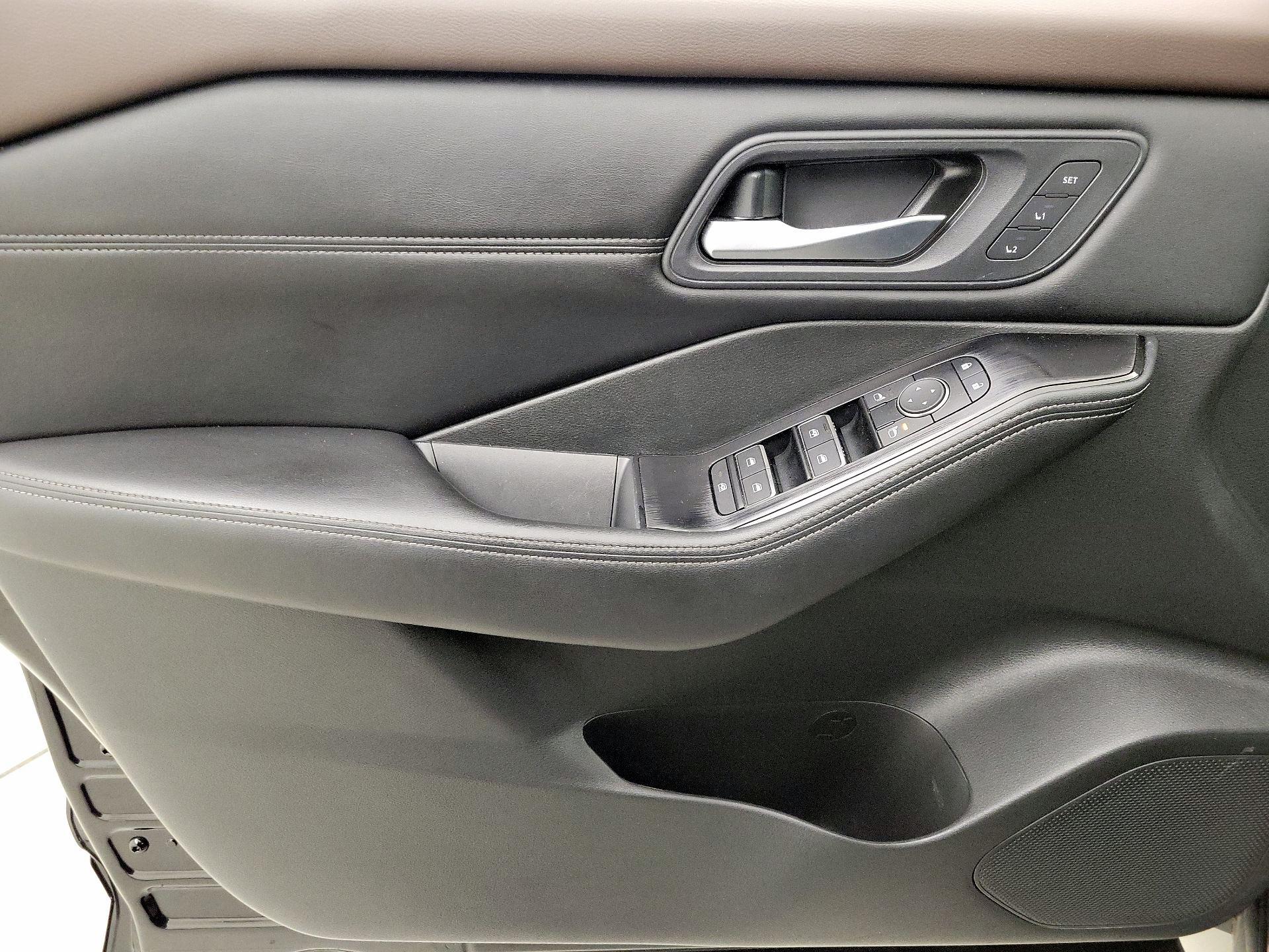 Thumbnail: 2023 Nissan Rogue - 12