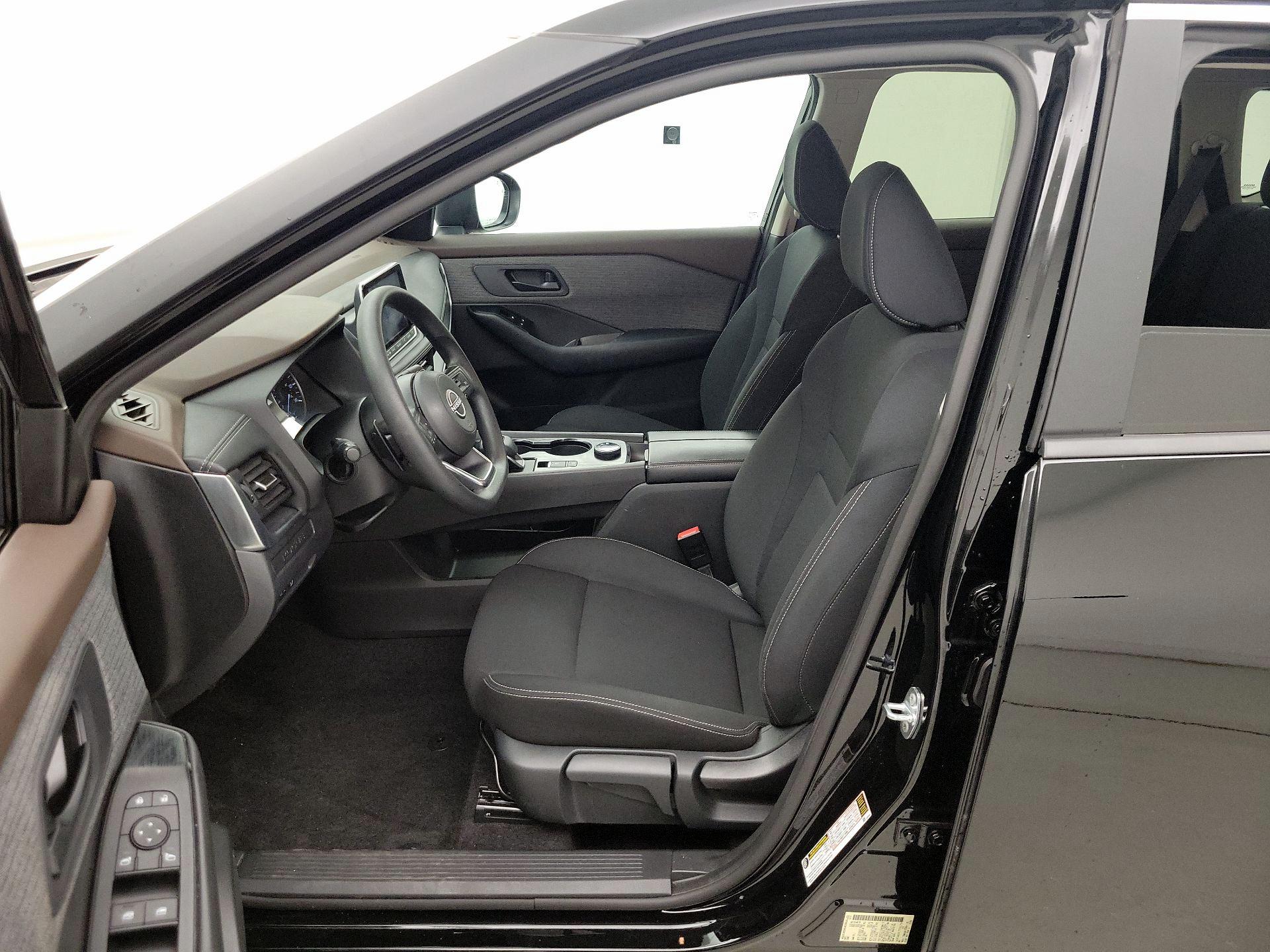 Thumbnail: 2023 Nissan Rogue - 11