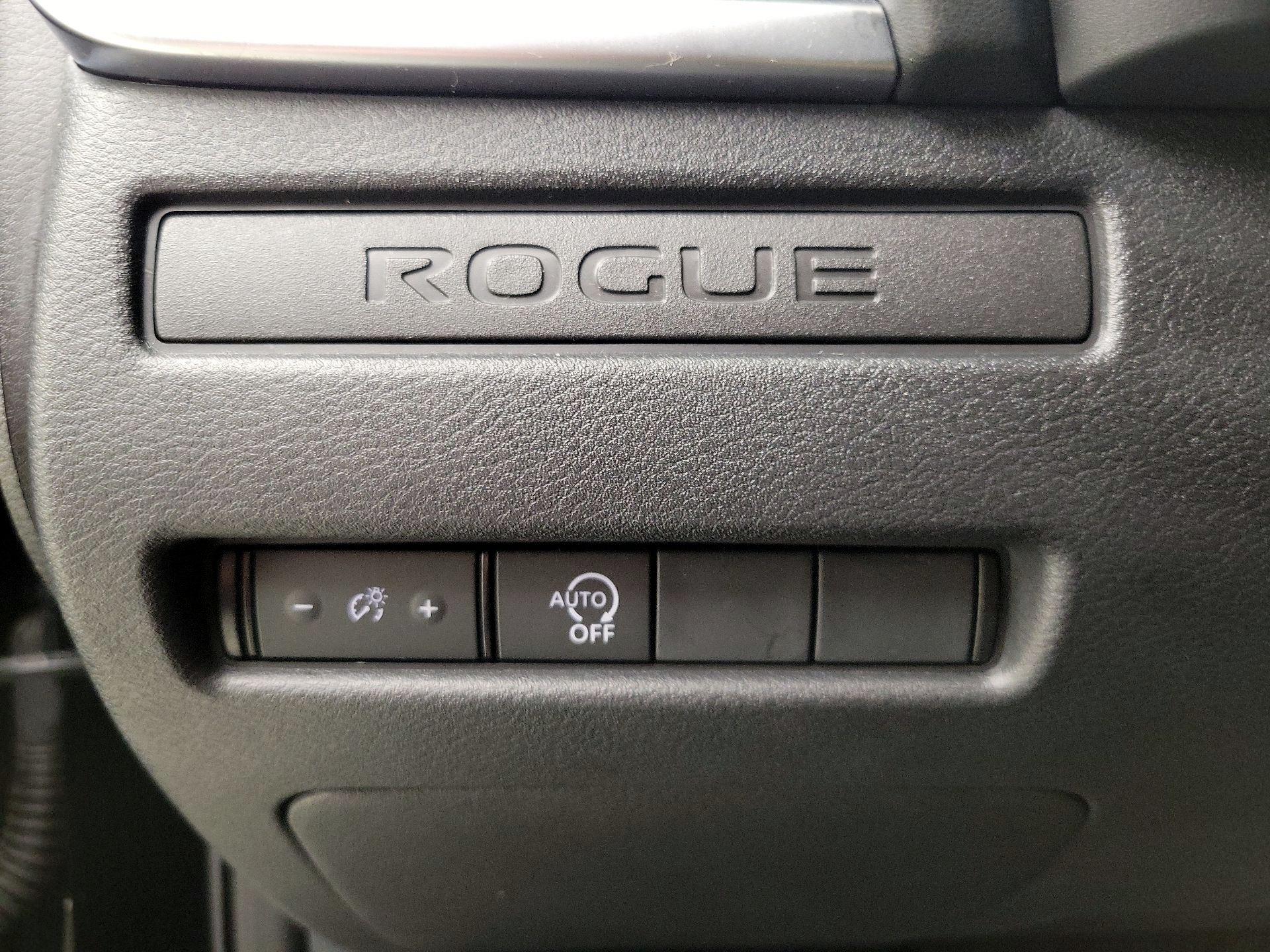 Thumbnail: 2023 Nissan Rogue - 13