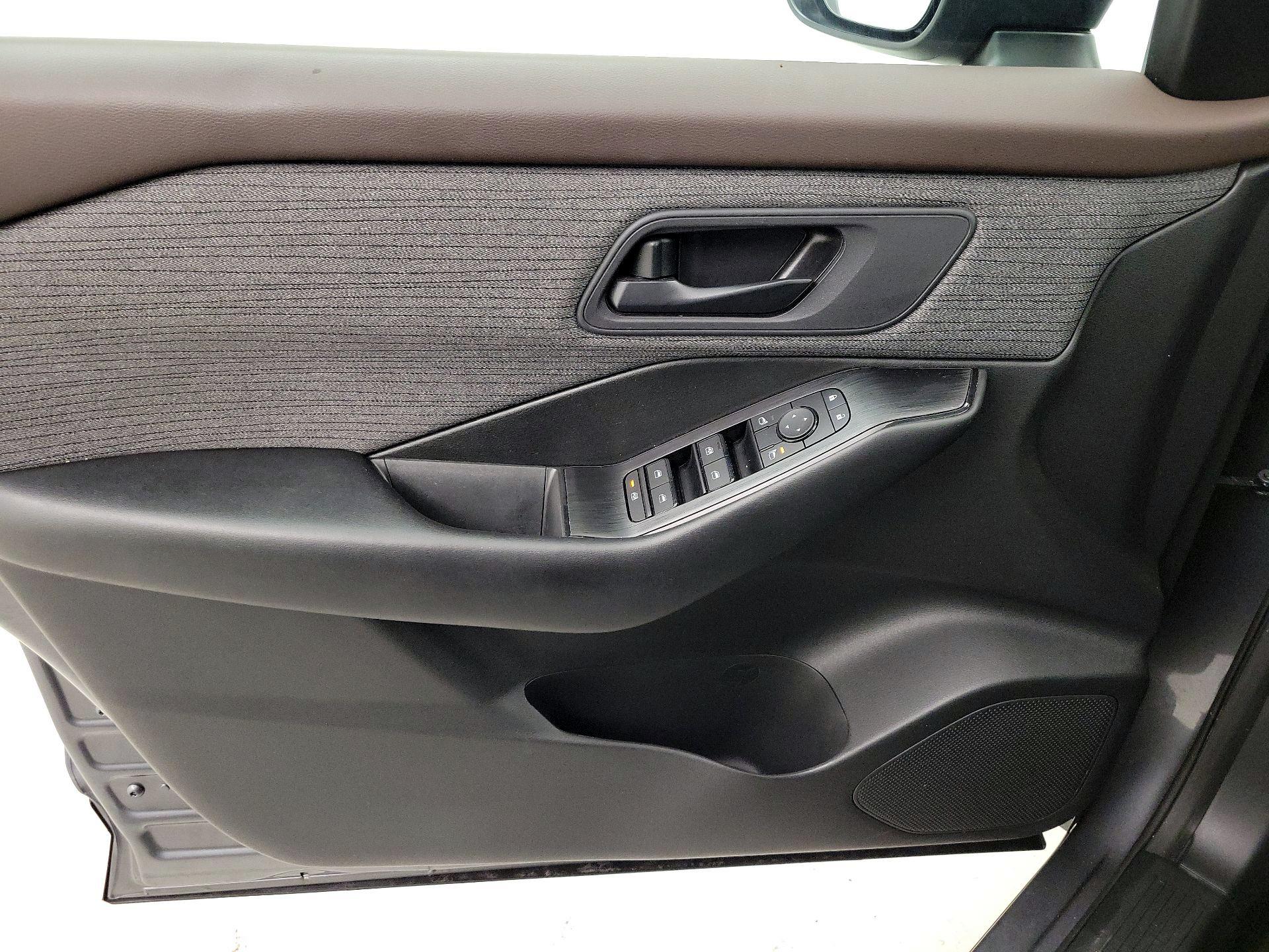 Thumbnail: 2023 Nissan Rogue - 12