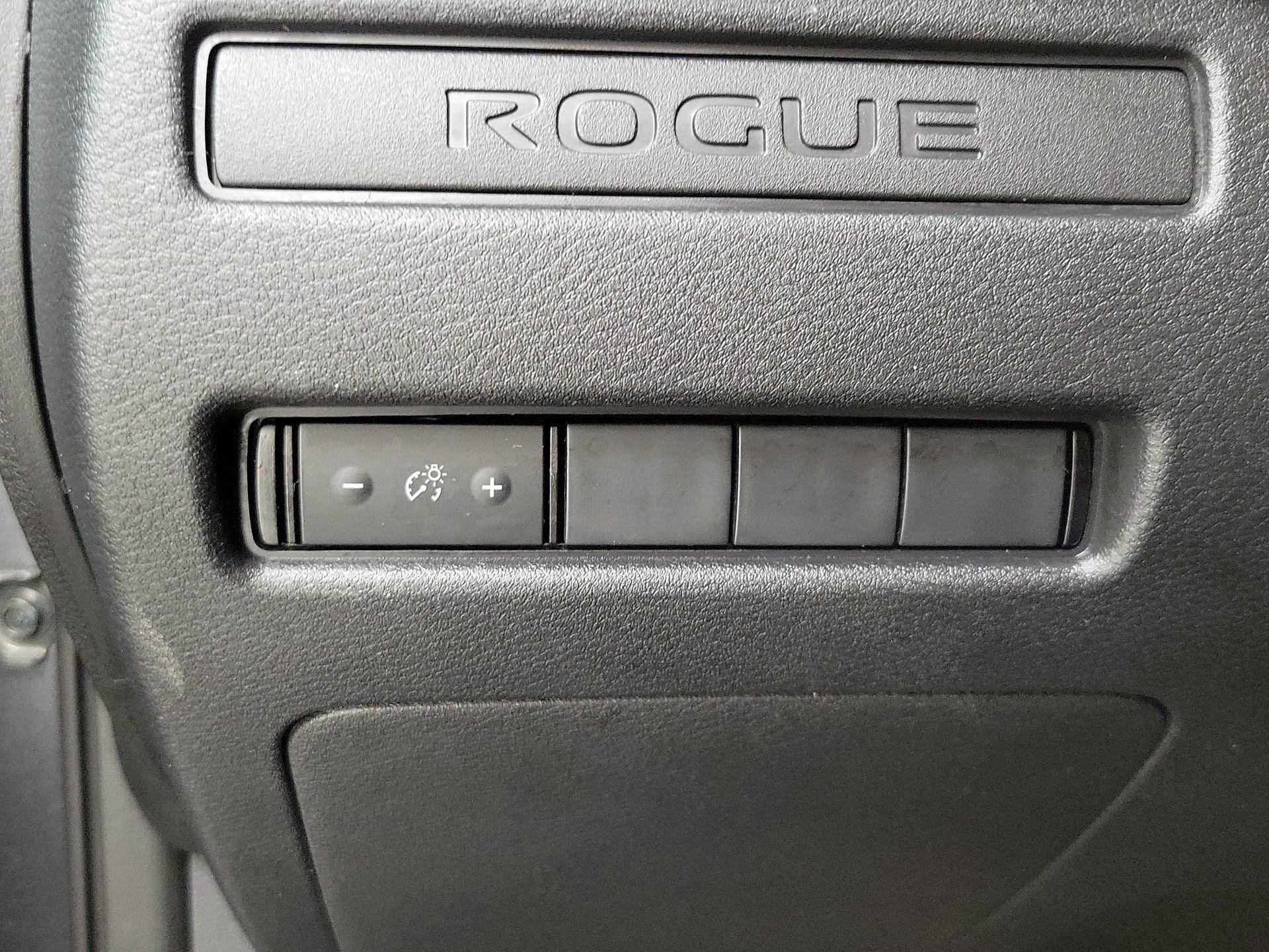 Thumbnail: 2023 Nissan Rogue - 13