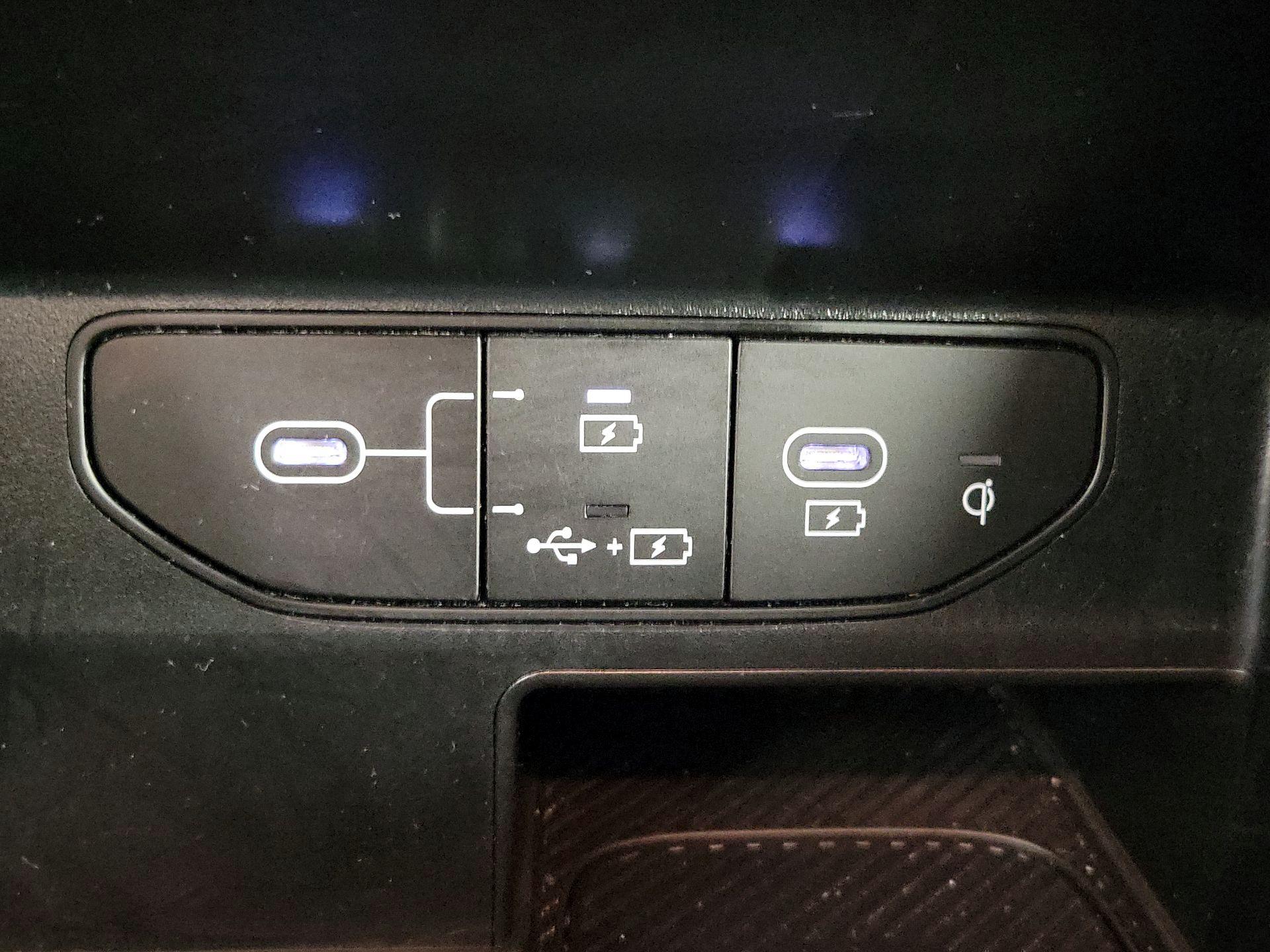 Thumbnail: 2024 Kia Sorento - 19