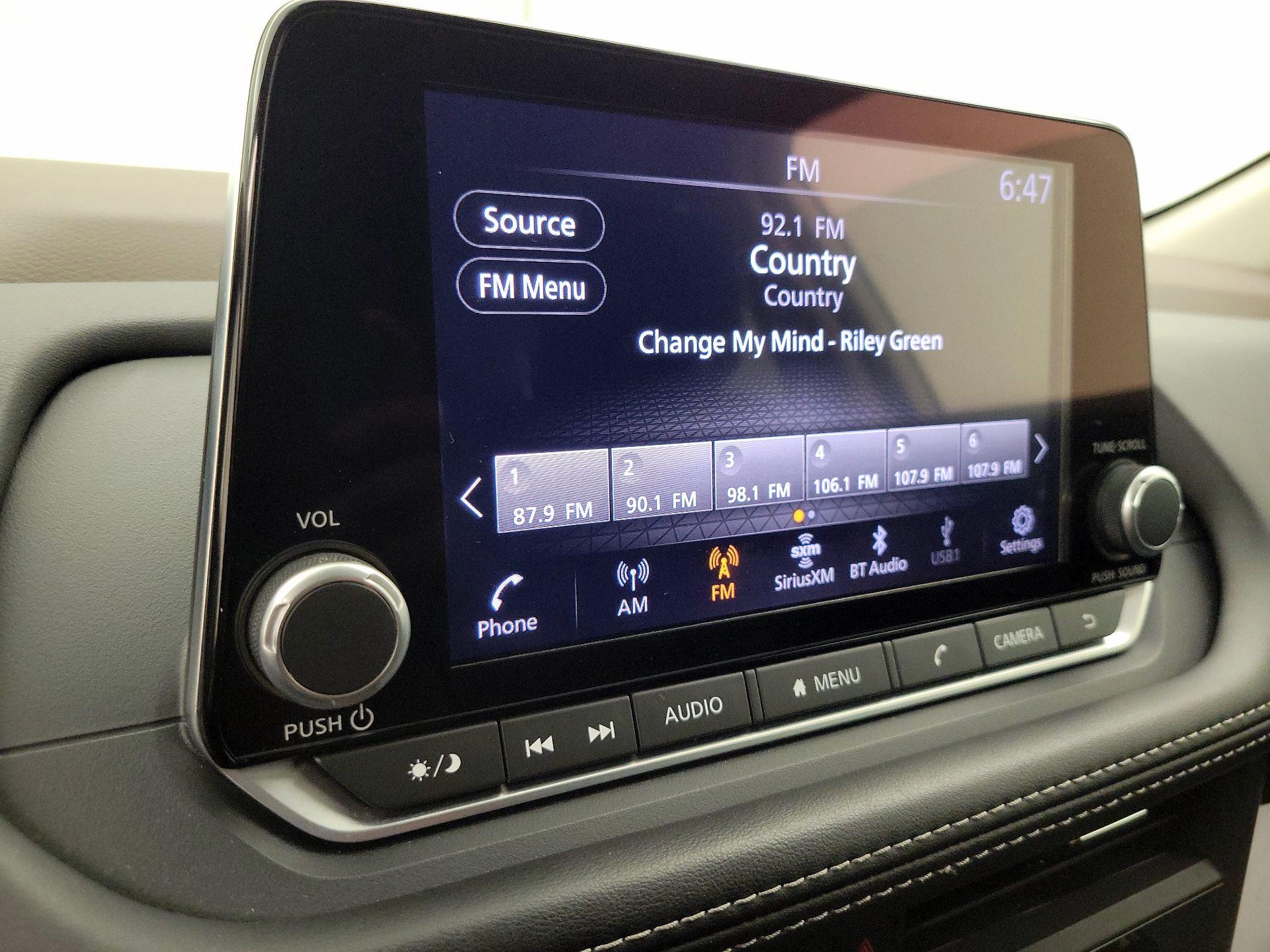 Thumbnail: 2023 Nissan Rogue - 15