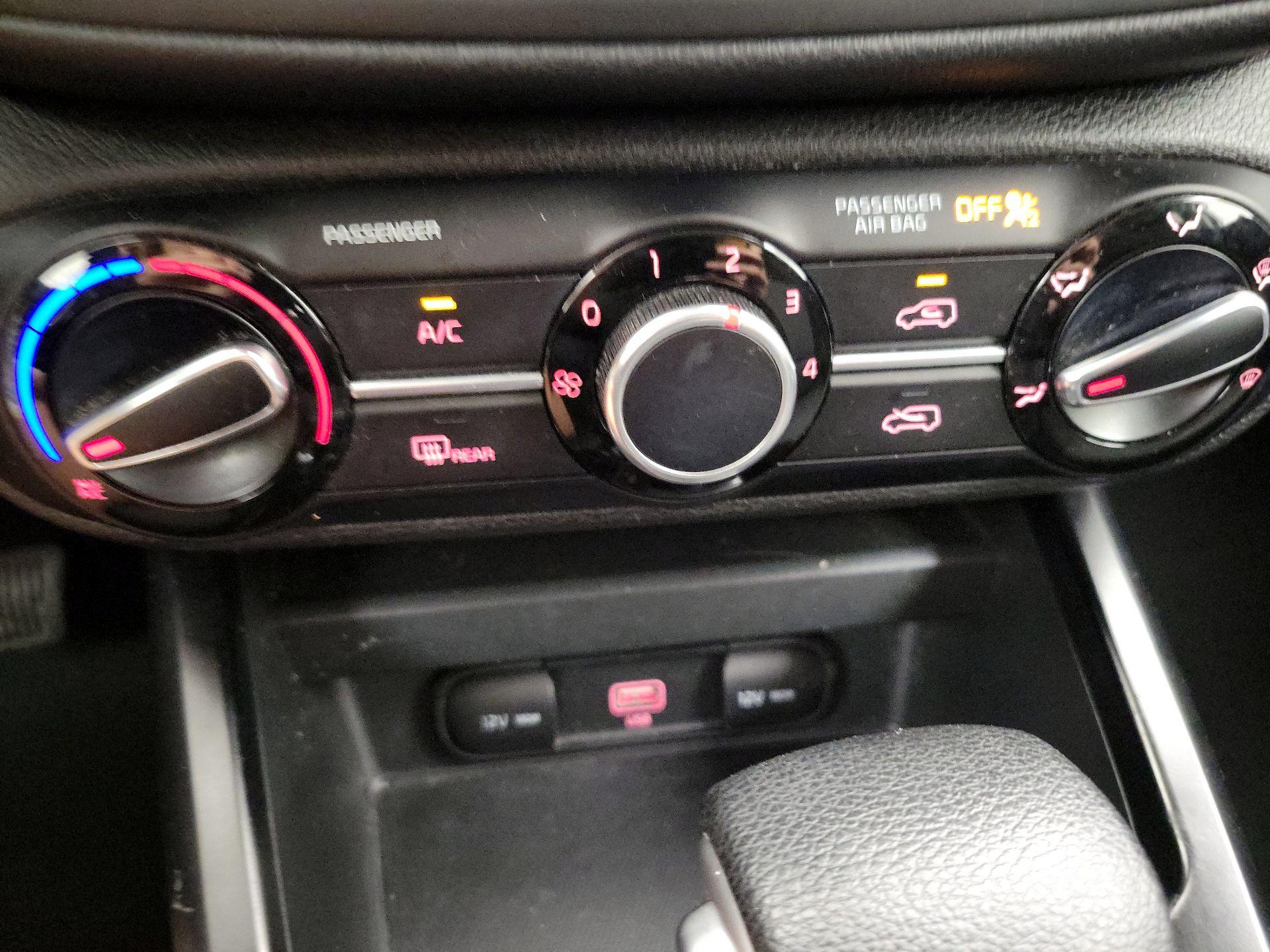 Thumbnail: 2021 Kia Soul - 16