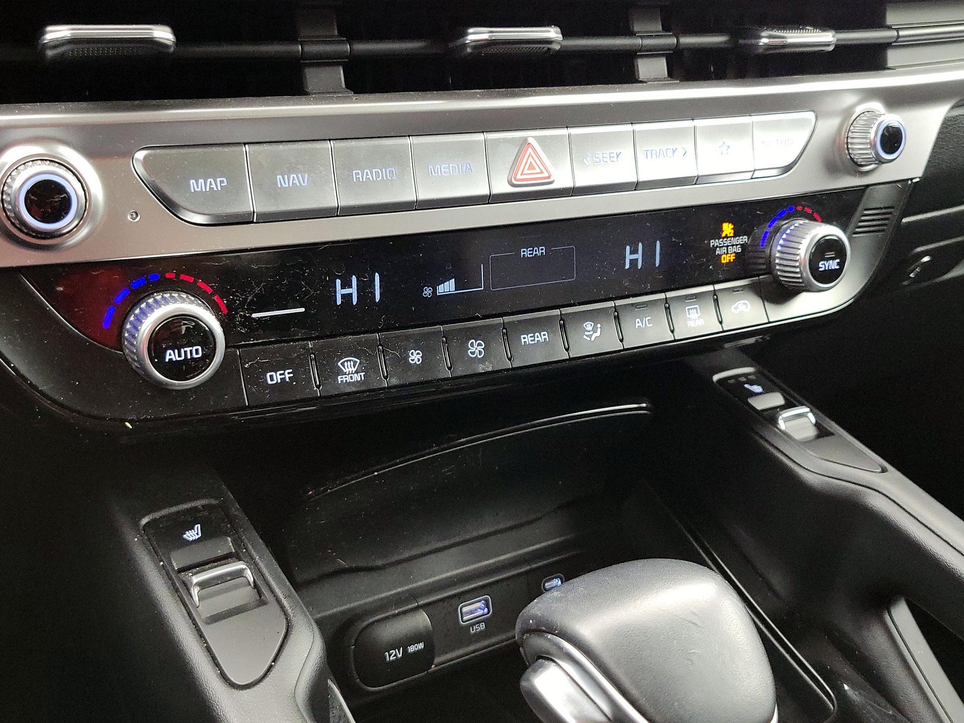 Thumbnail: 2023 Kia Telluride - 17