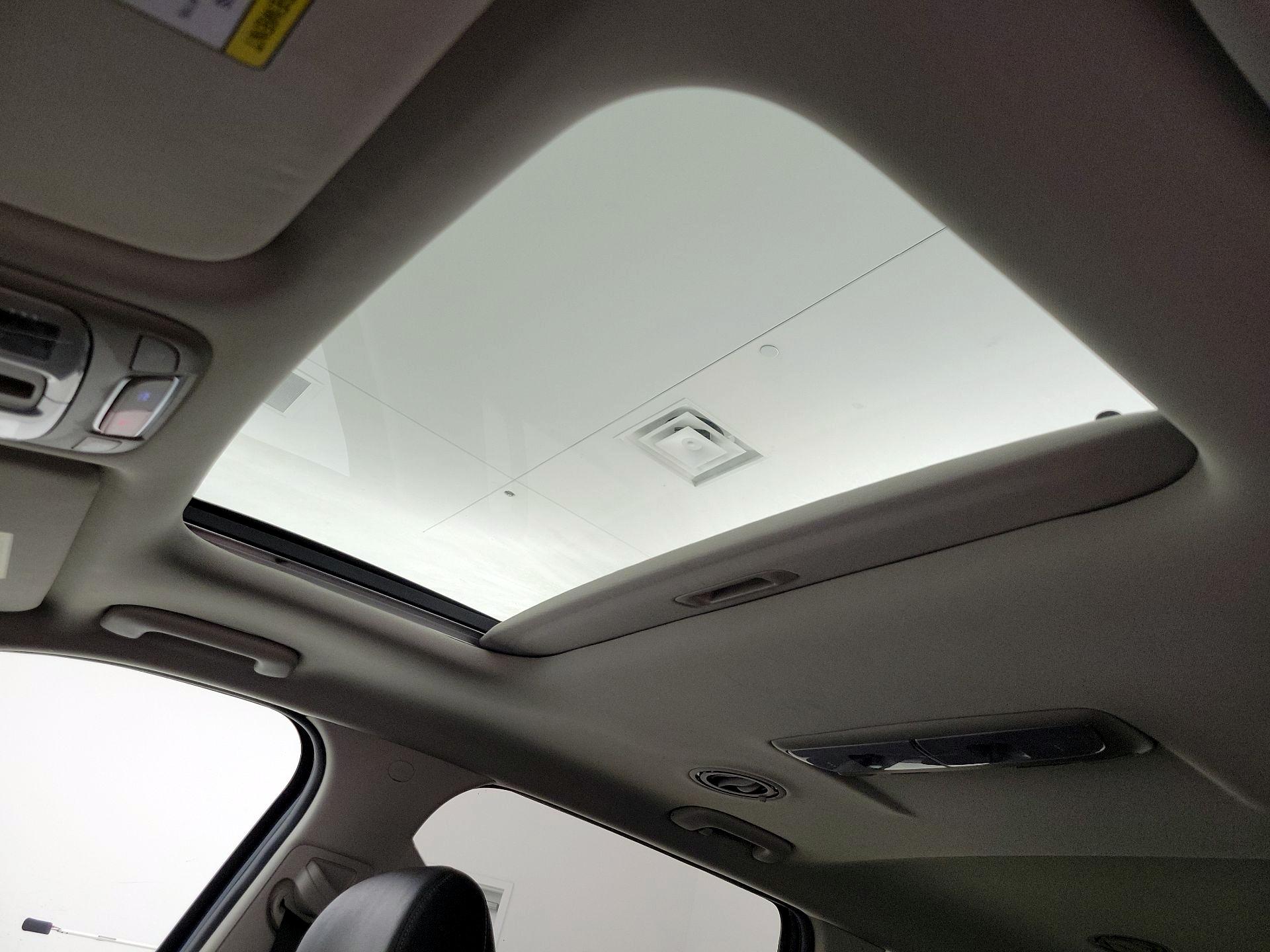 Thumbnail: 2023 Kia Telluride - 20