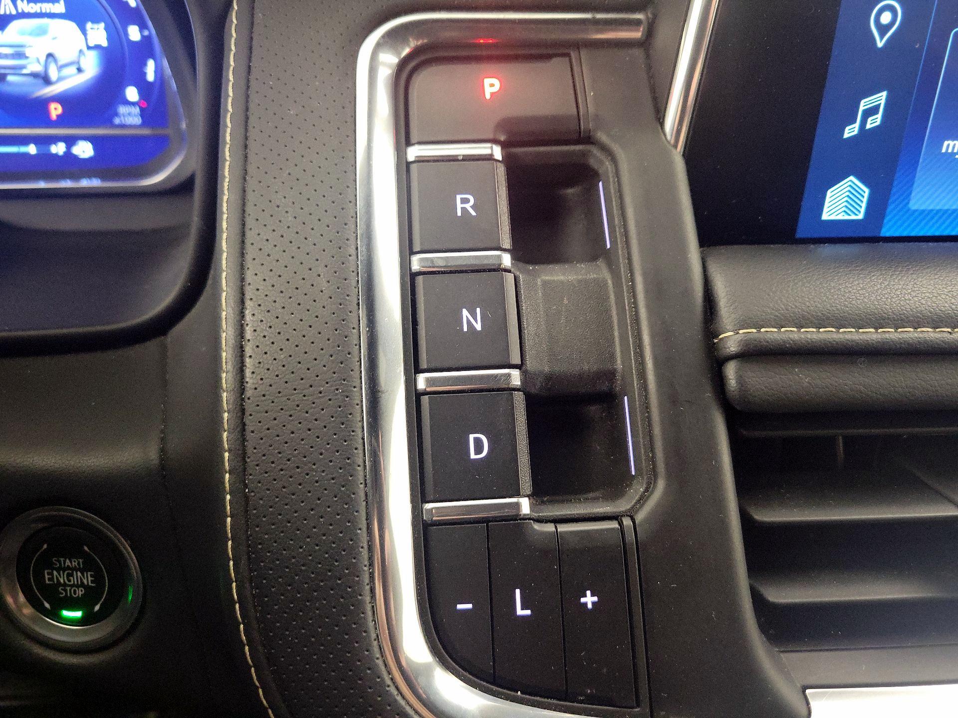 Thumbnail: 2023 Chevrolet Tahoe - 17