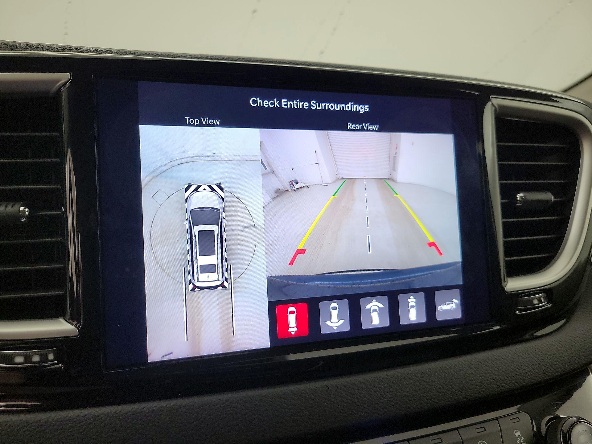 Thumbnail: 2023 Chrysler Pacifica - 14