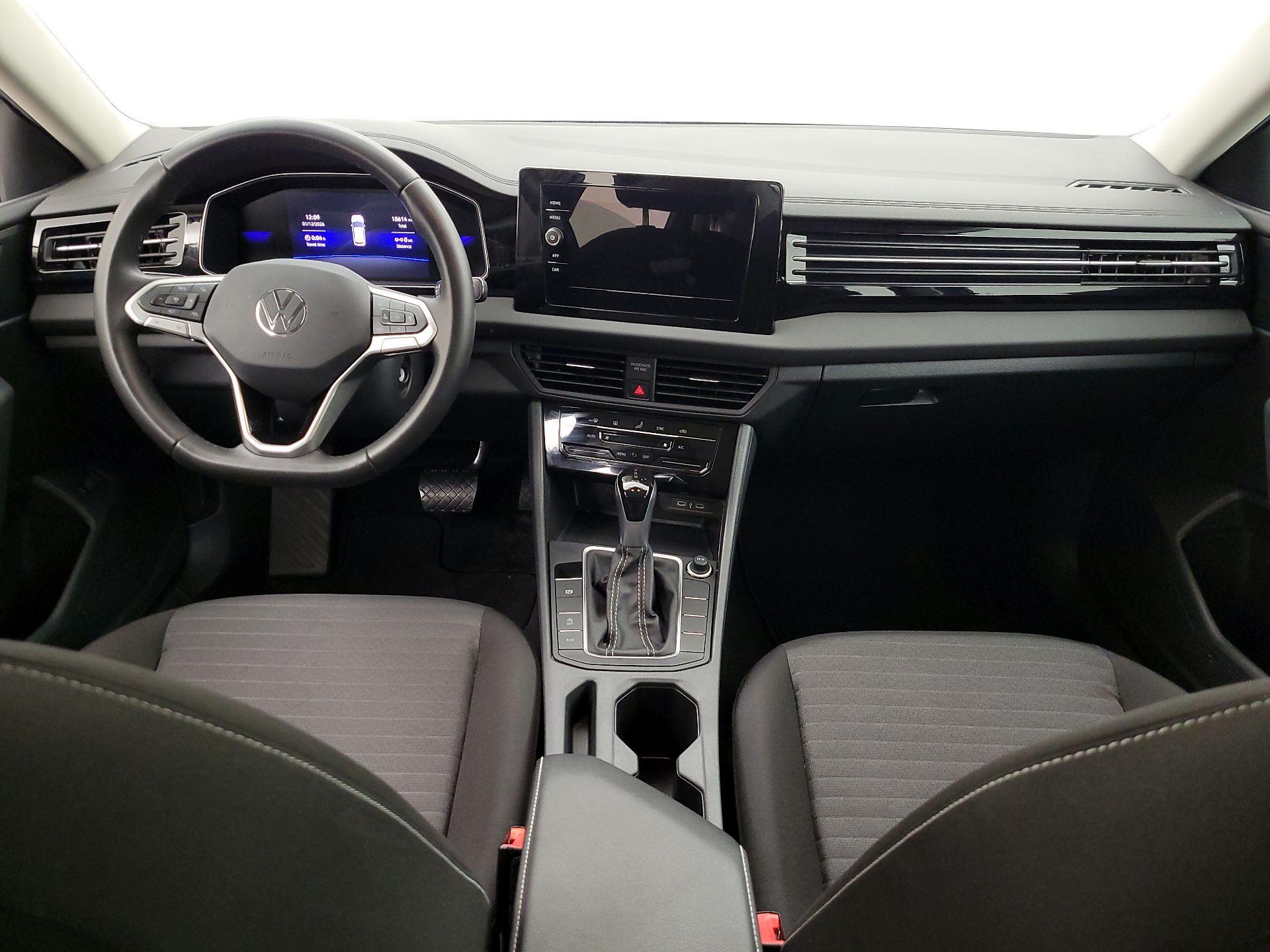 Thumbnail: 2025 Volkswagen Jetta - 9