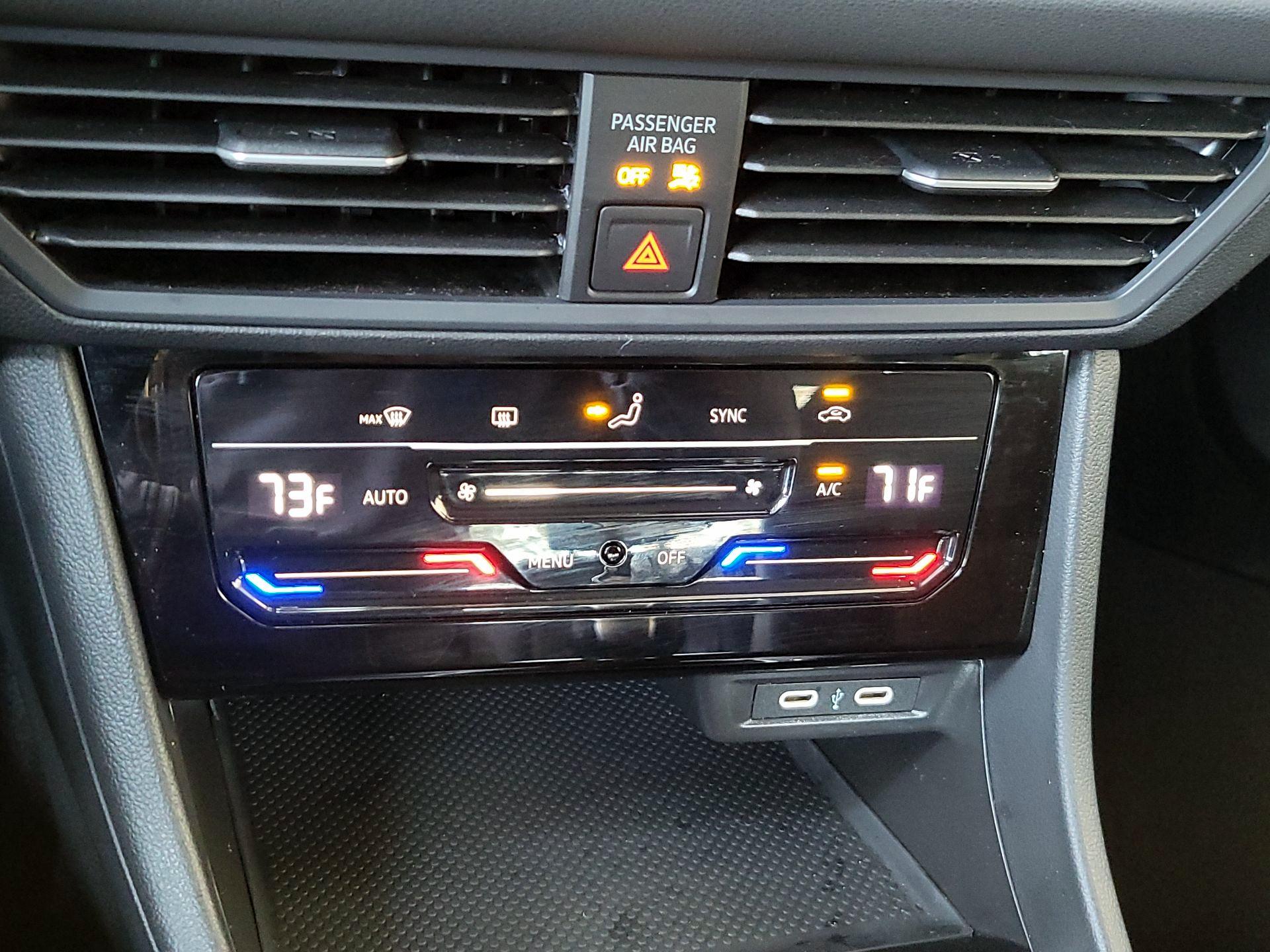 Thumbnail: 2025 Volkswagen Jetta - 16