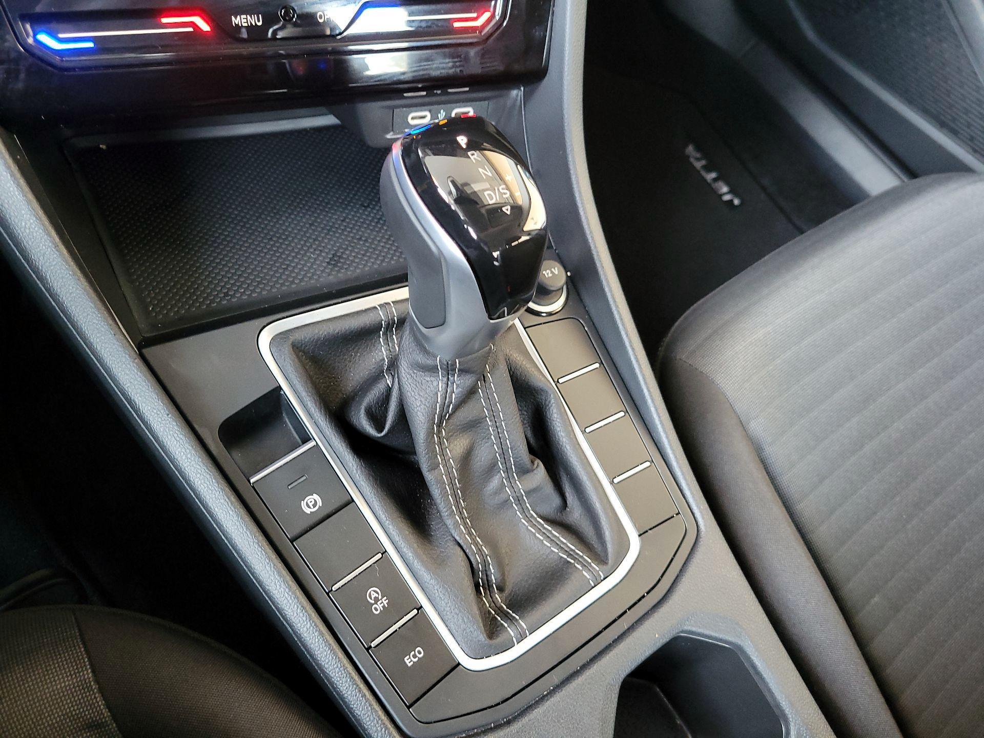 Thumbnail: 2025 Volkswagen Jetta - 17