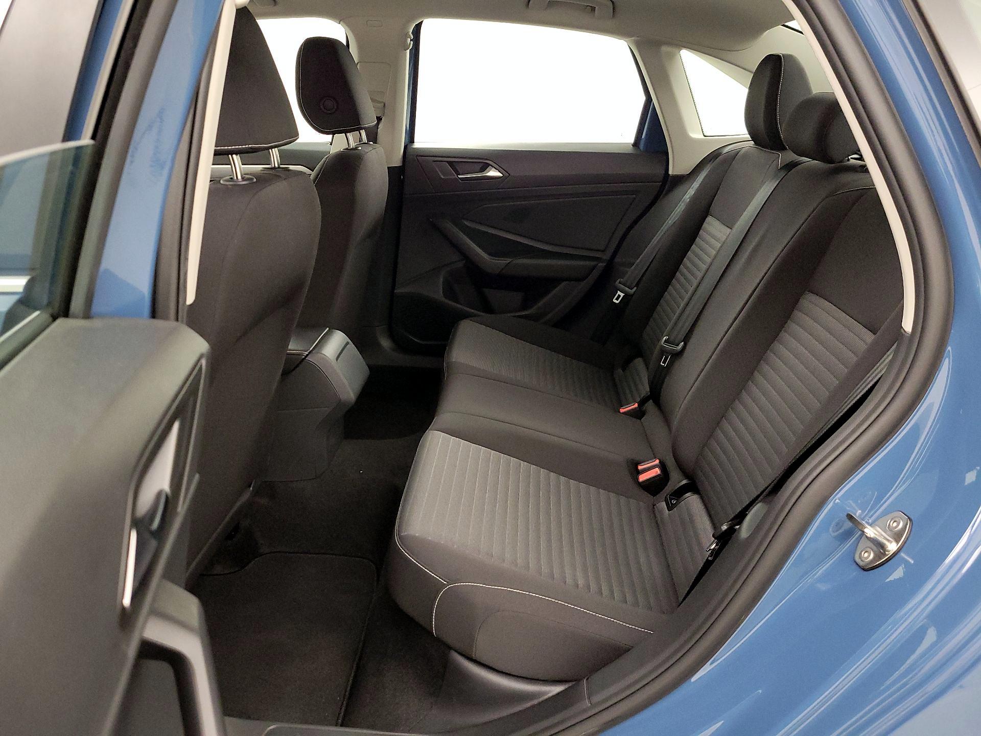 Thumbnail: 2025 Volkswagen Jetta - 19