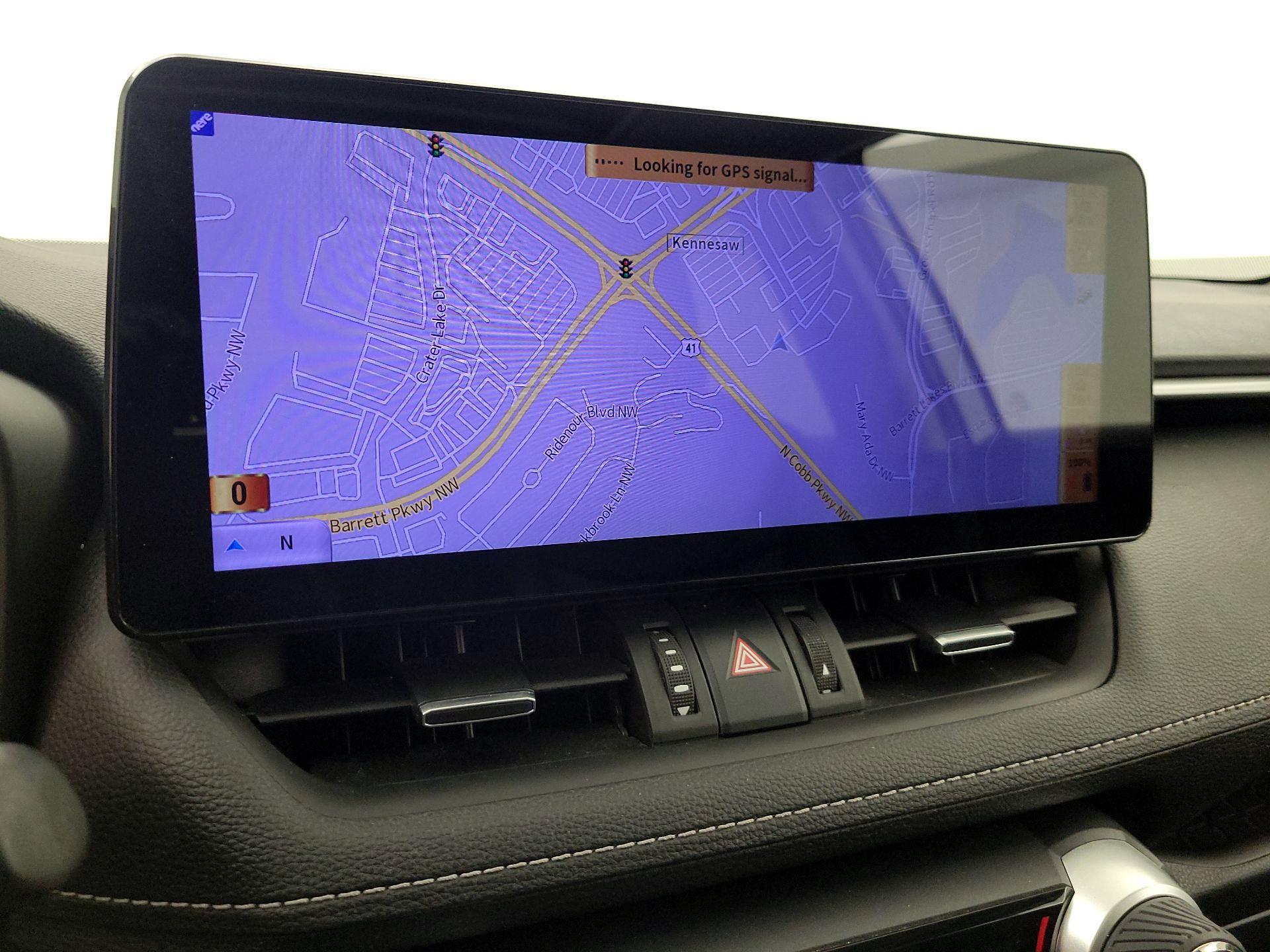 Thumbnail: 2022 Toyota RAV4 - 14