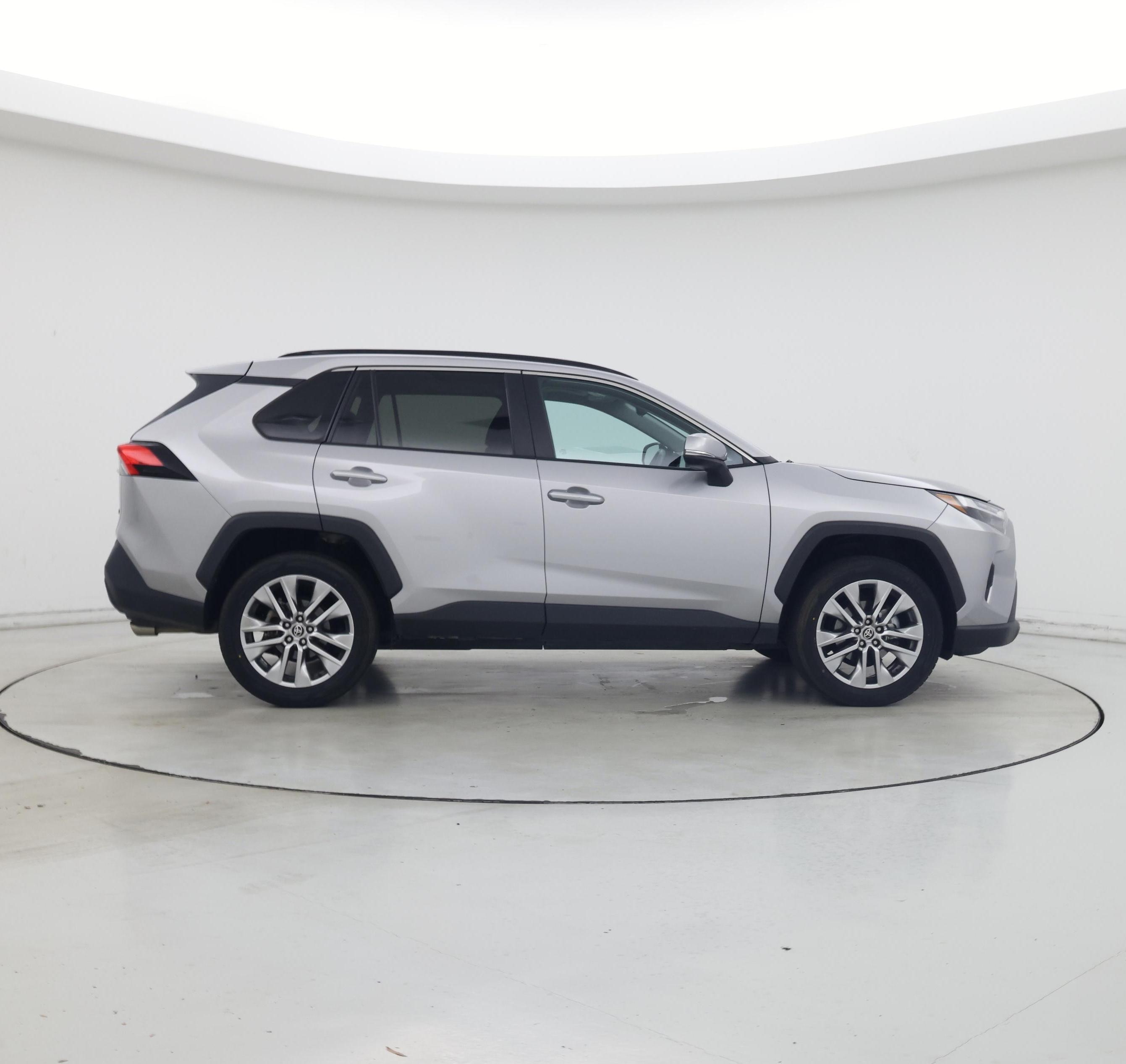 Thumbnail: 2022 Toyota RAV4 - 7