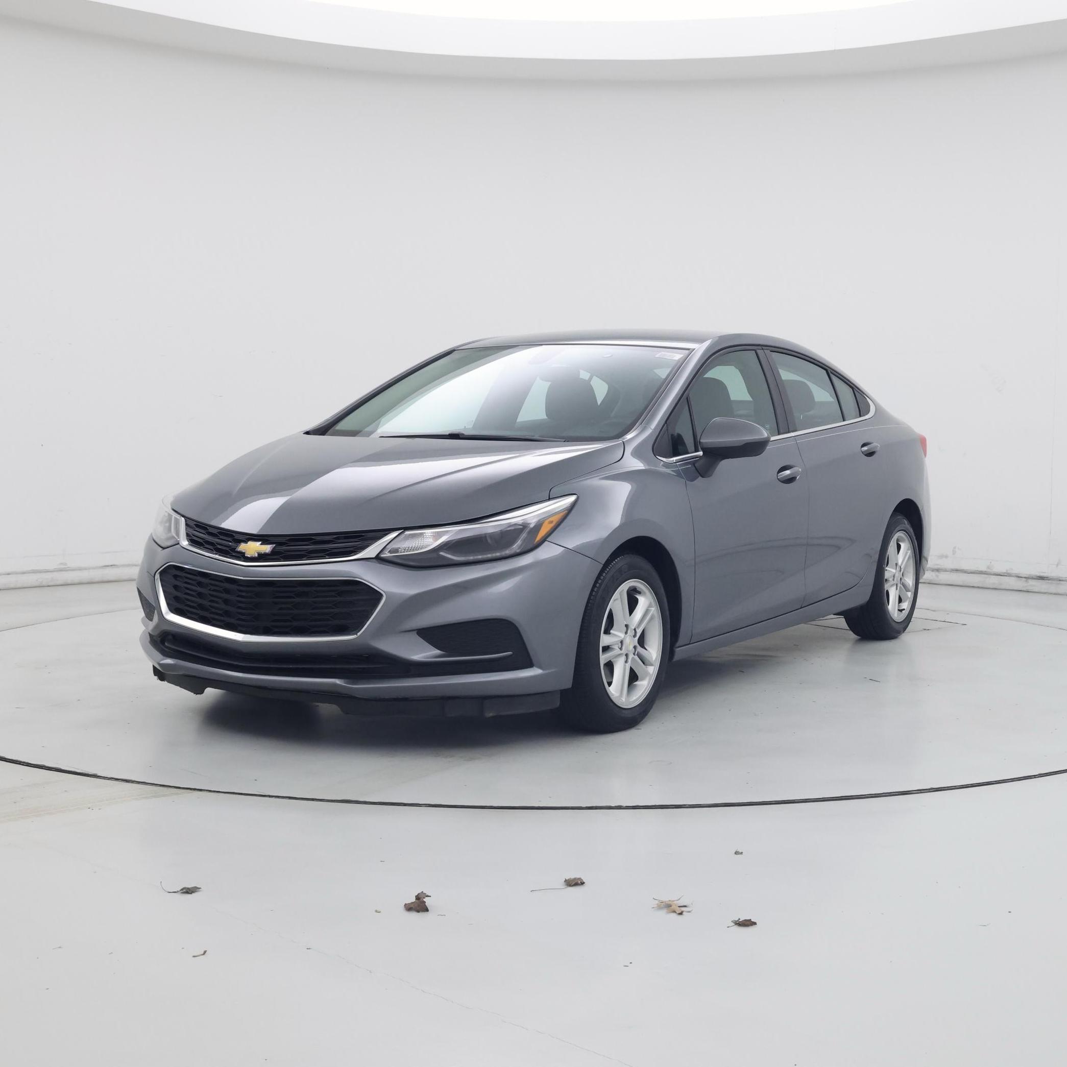 Thumbnail: 2018 Chevrolet Cruze - 4