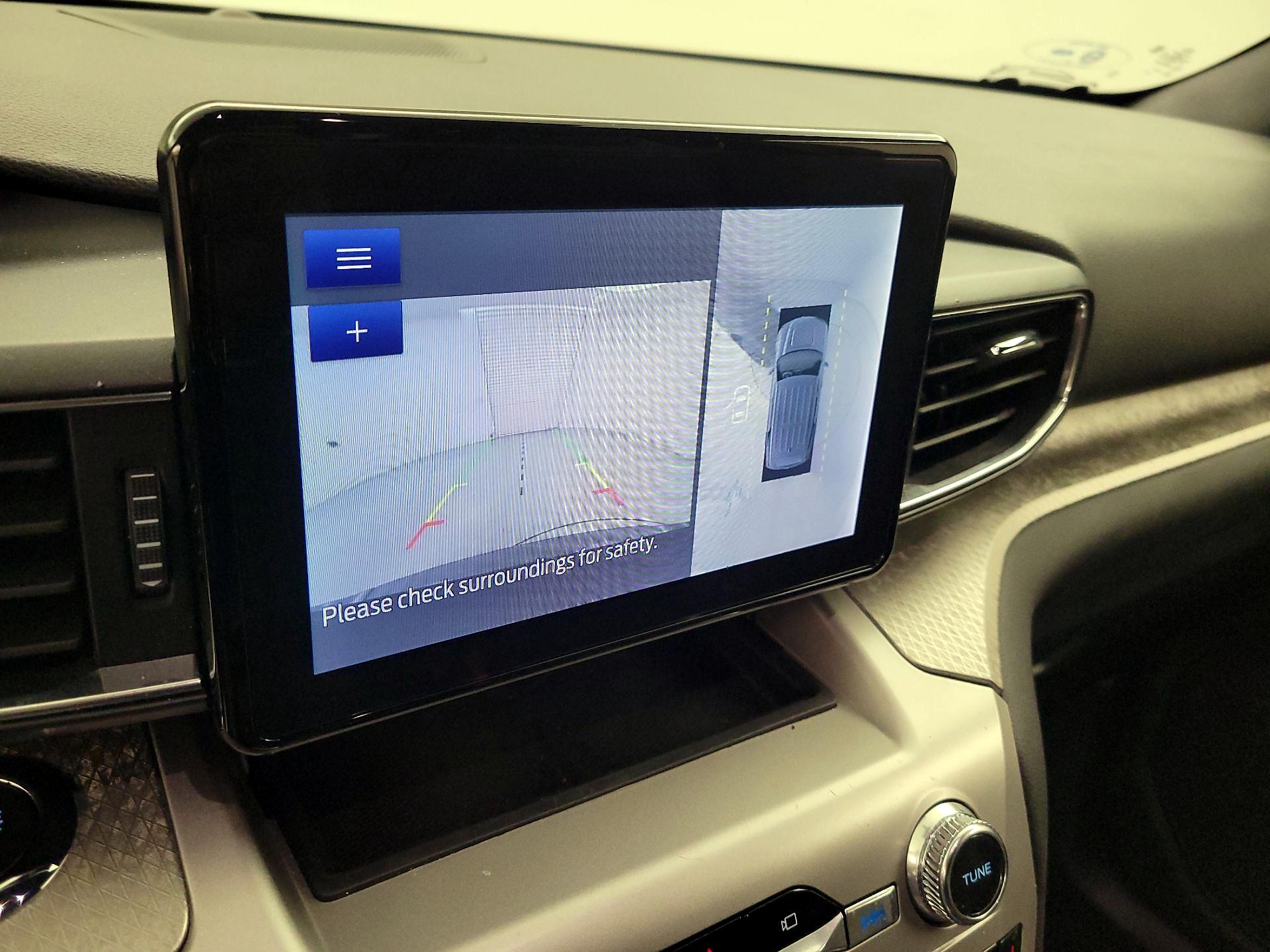 Thumbnail: 2022 Ford Explorer - 14