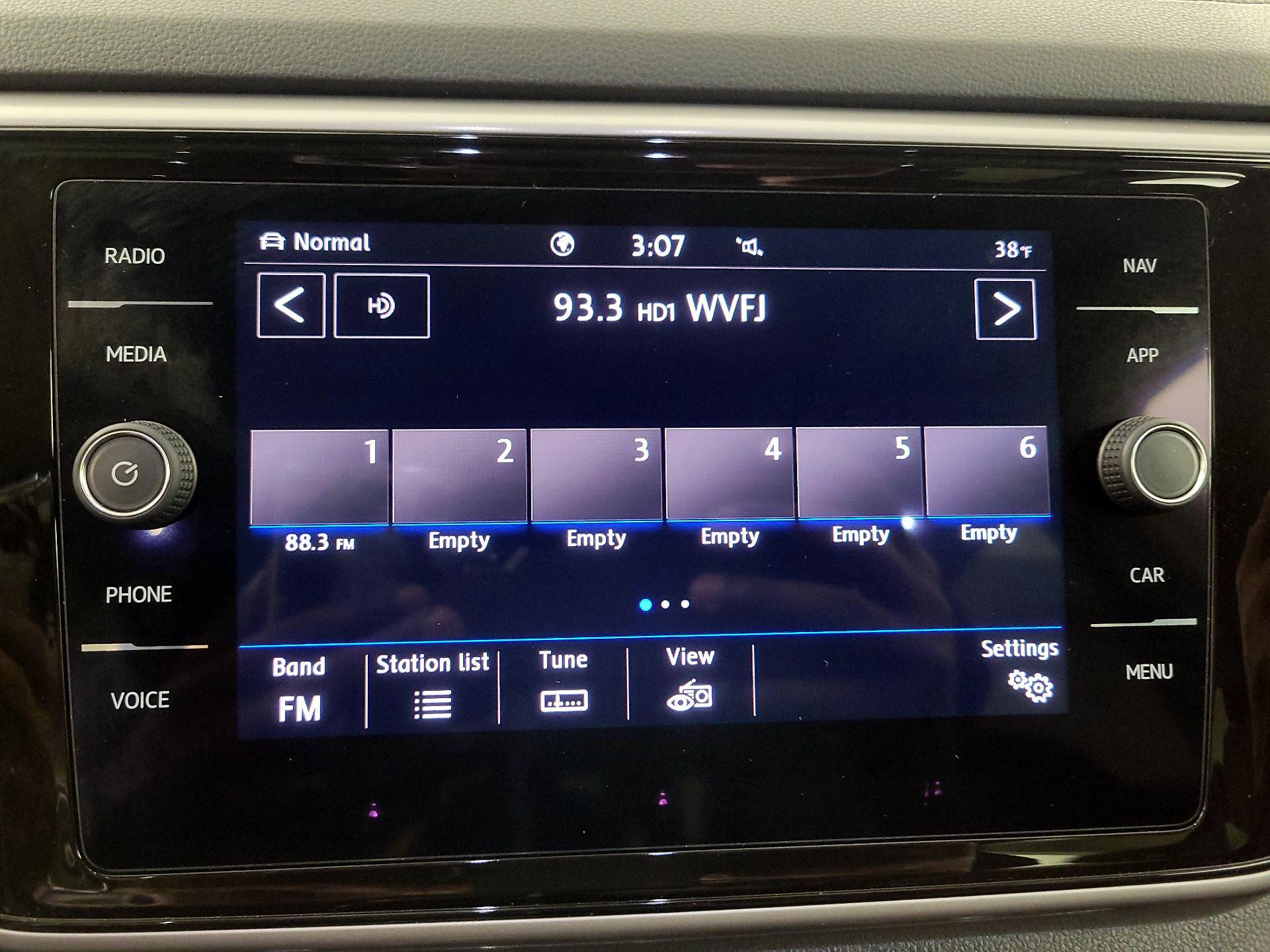 Thumbnail: 2021 Volkswagen Atlas - 15