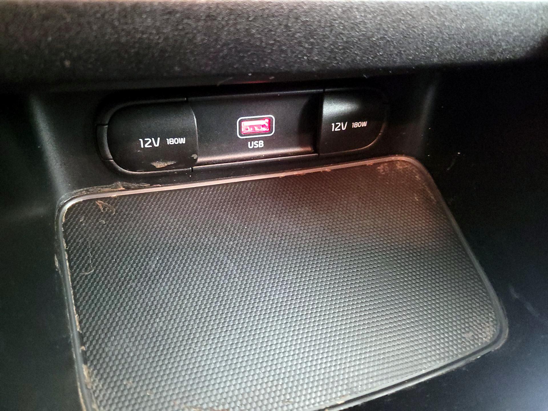 Thumbnail: 2023 Kia Forte - 18