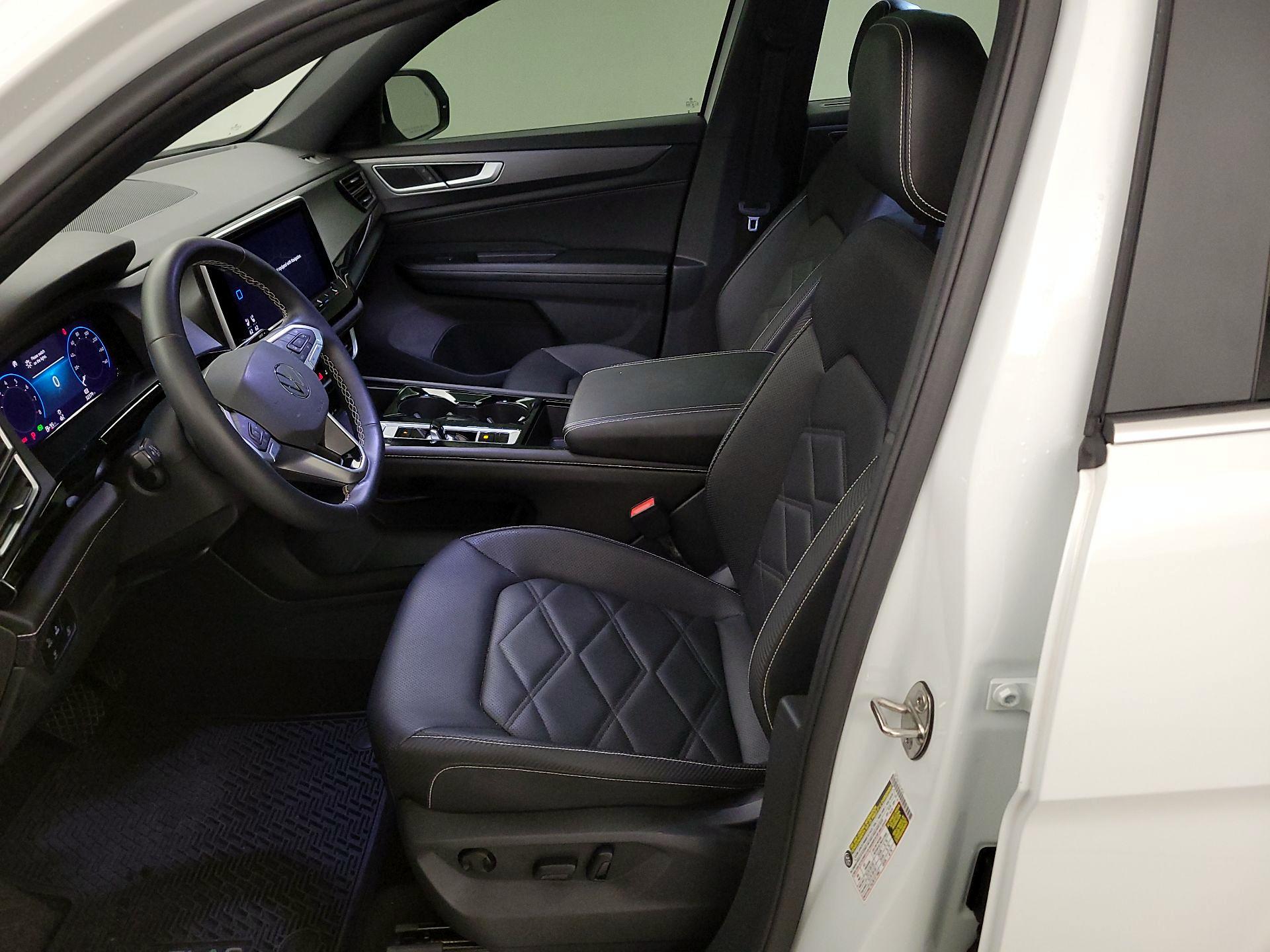 Thumbnail: 2024 Volkswagen Atlas - 11