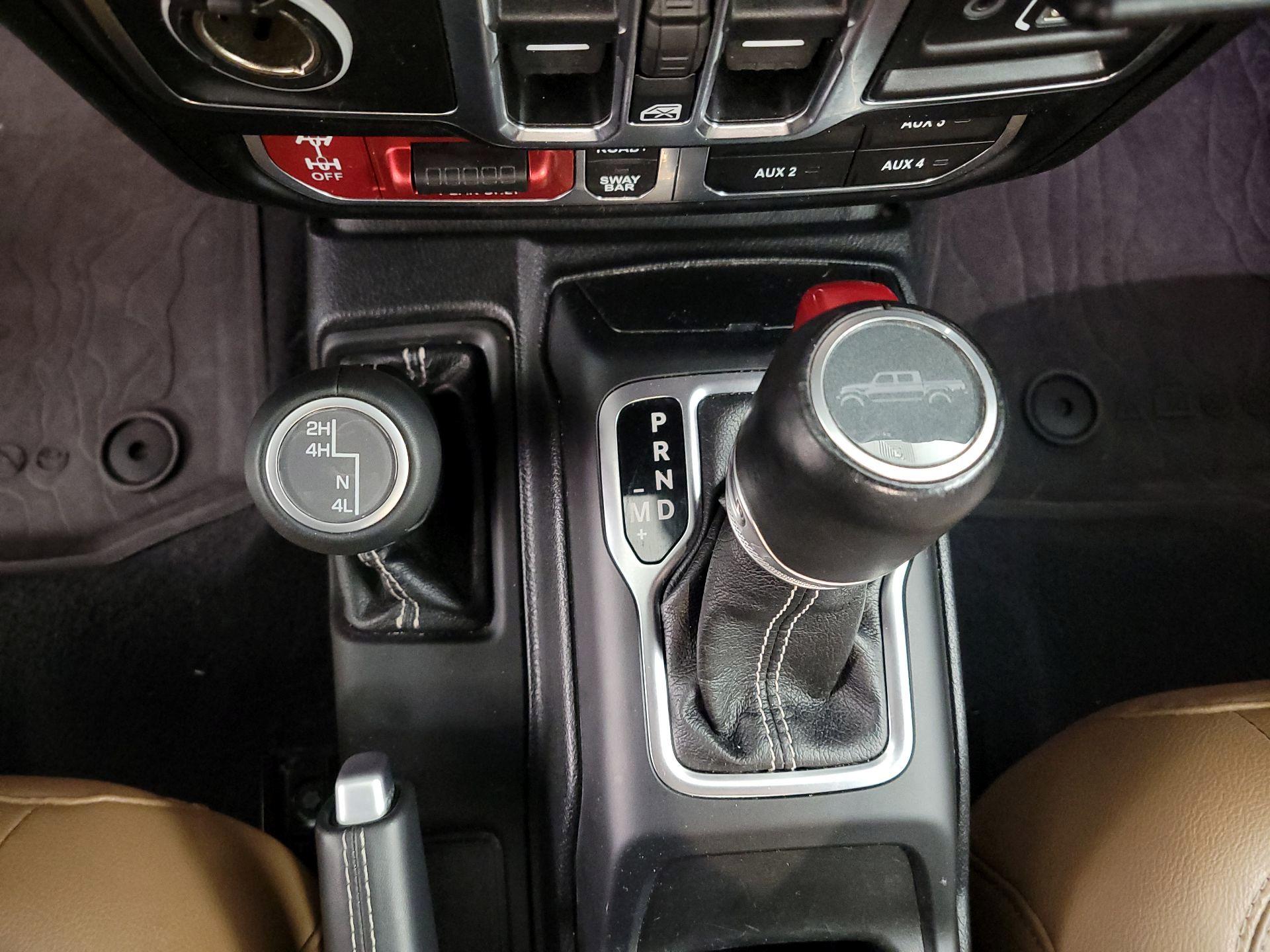 Thumbnail: 2020 Jeep Gladiator - 17