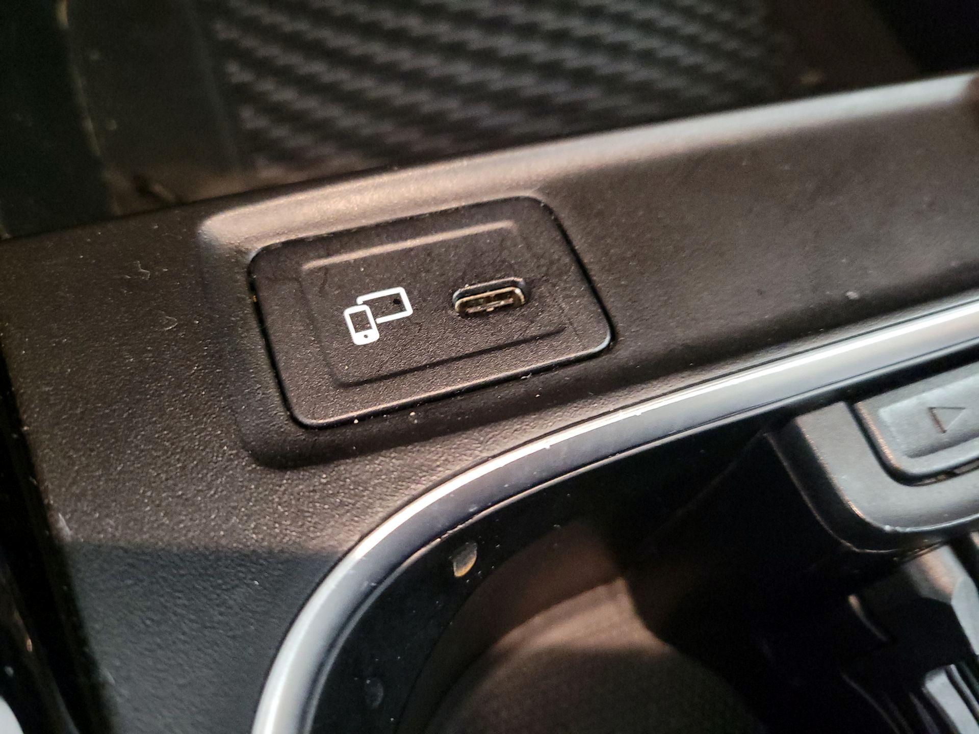 Thumbnail: 2022 Mercedes-Benz CLA - 18