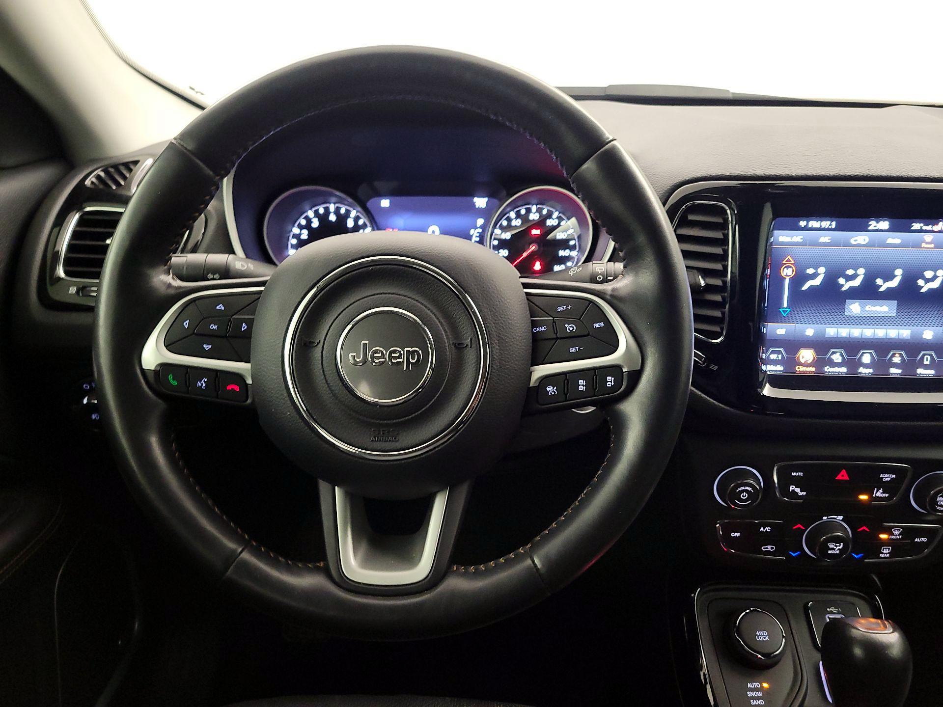 Thumbnail: 2021 Jeep Compass - 10