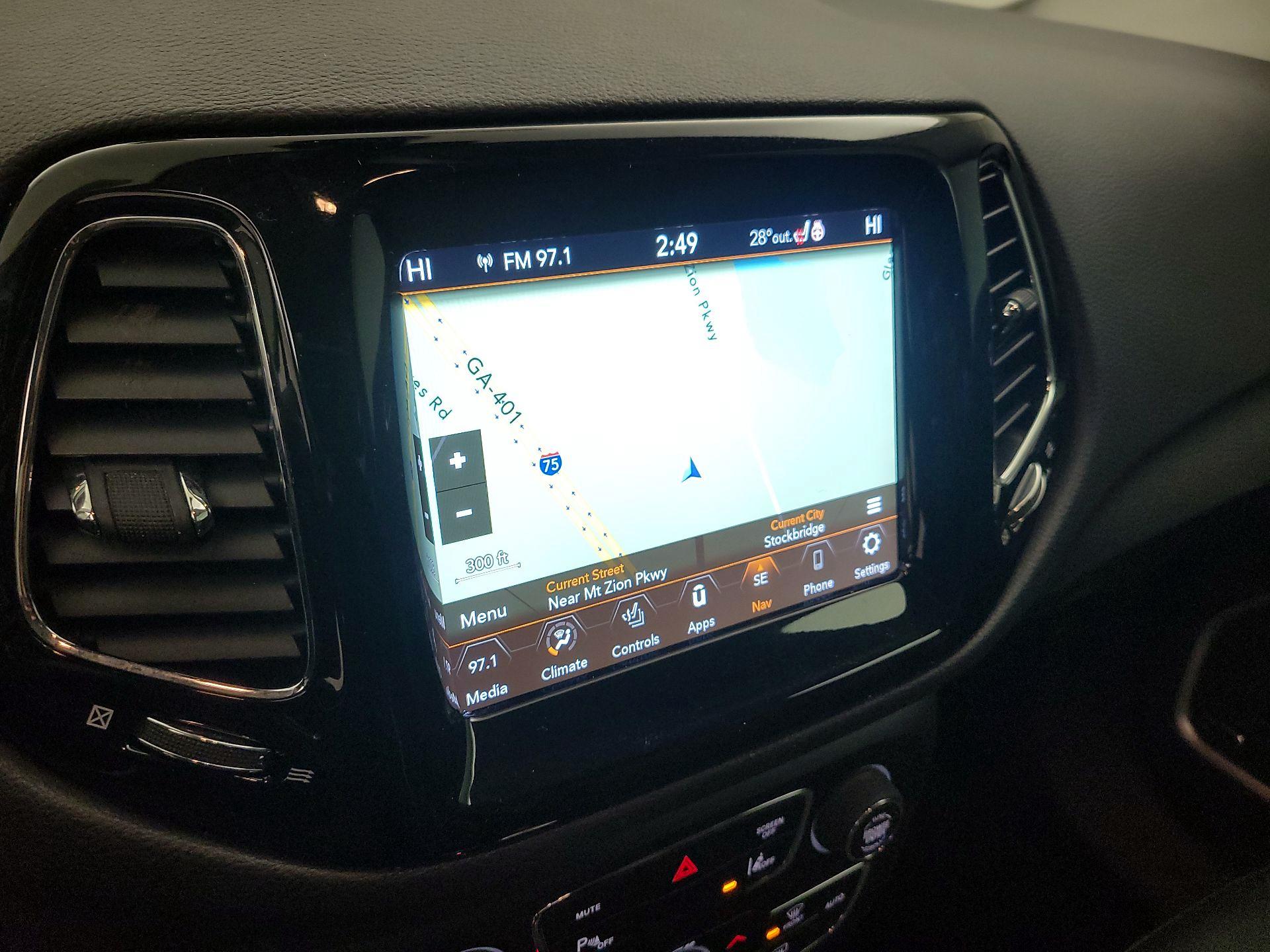 Thumbnail: 2021 Jeep Compass - 14