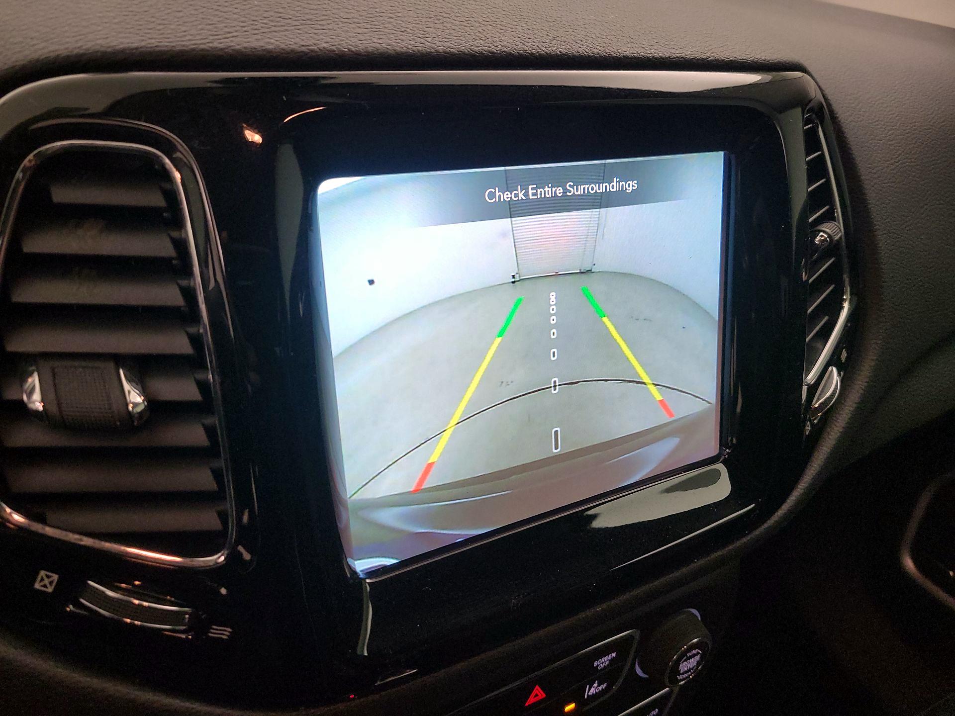 Thumbnail: 2021 Jeep Compass - 15