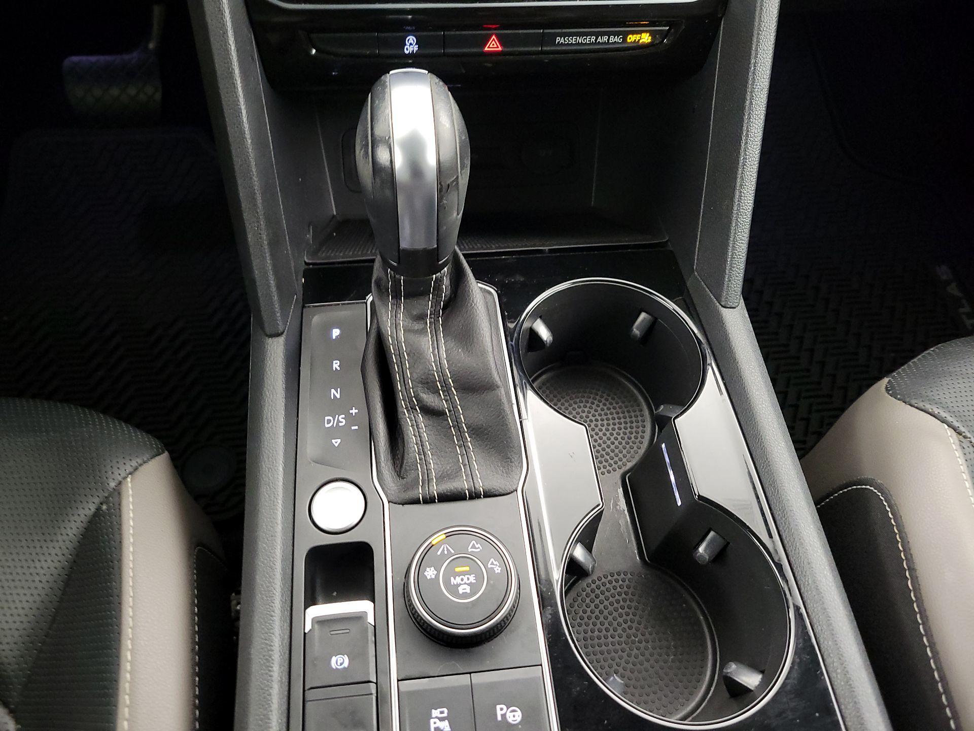 Thumbnail: 2021 Volkswagen Atlas - 18