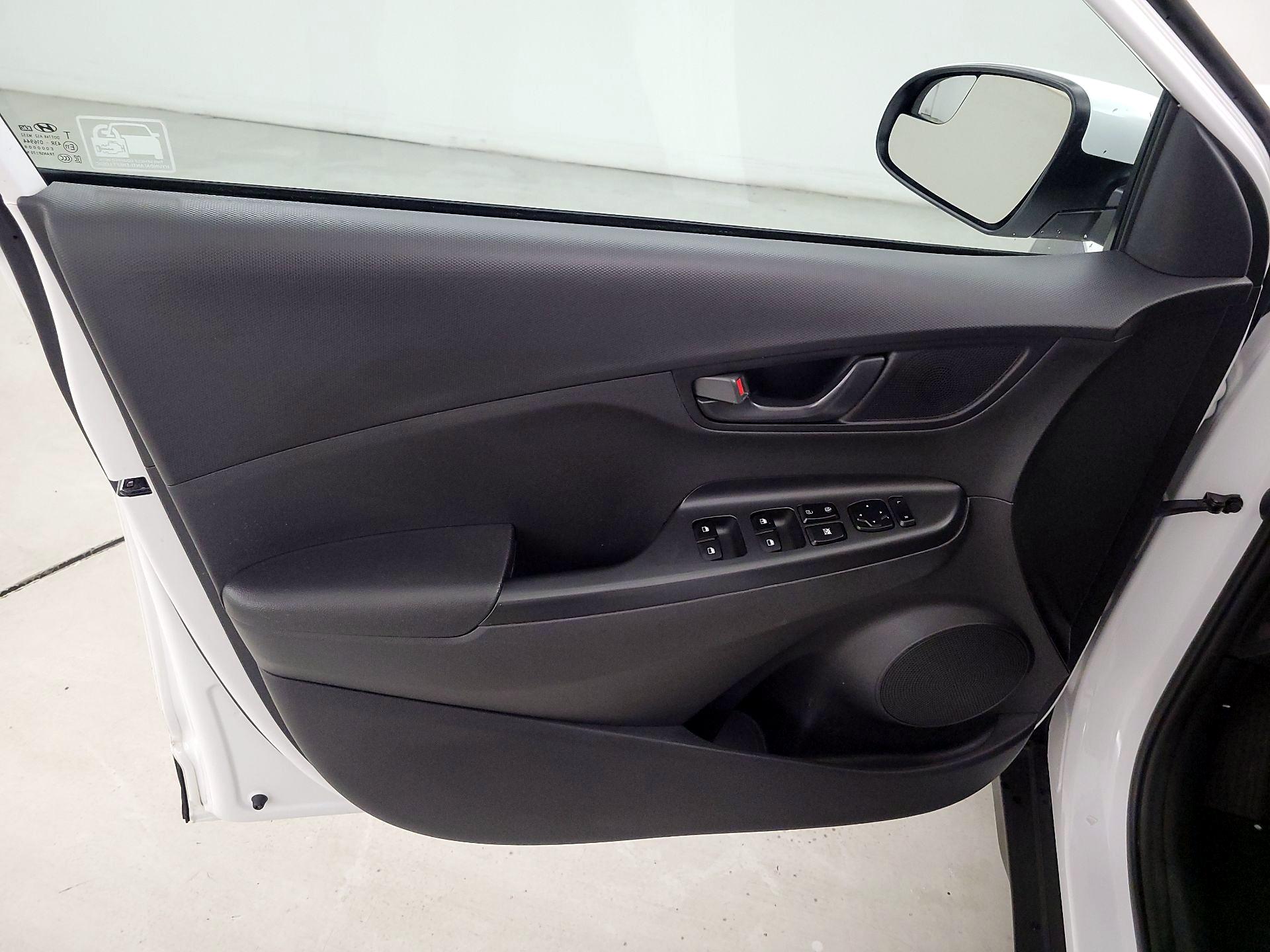 Thumbnail: 2022 Hyundai Kona - 12