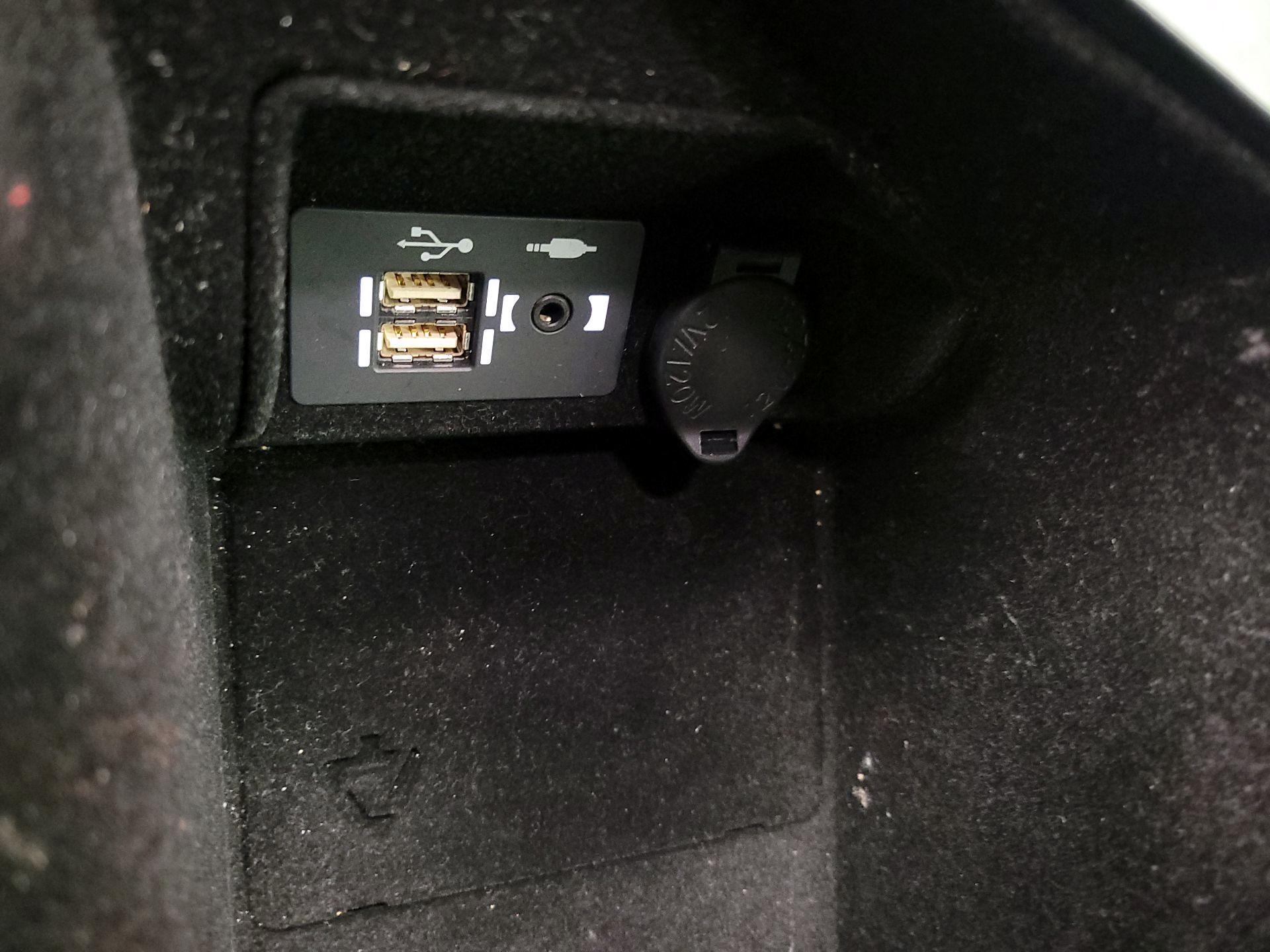 Thumbnail: 2022 Lexus IS - 18