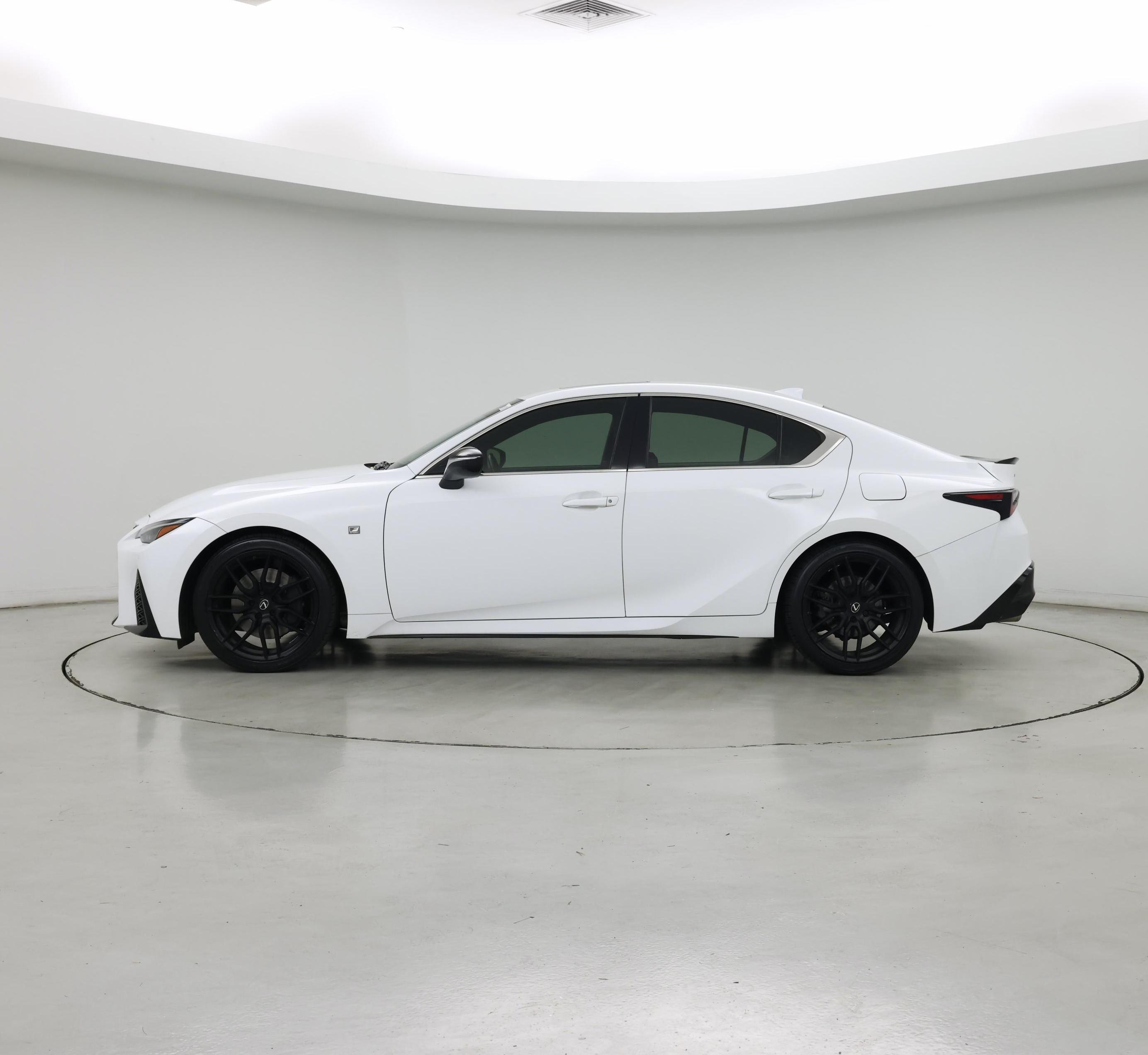 Thumbnail: 2022 Lexus IS - 3