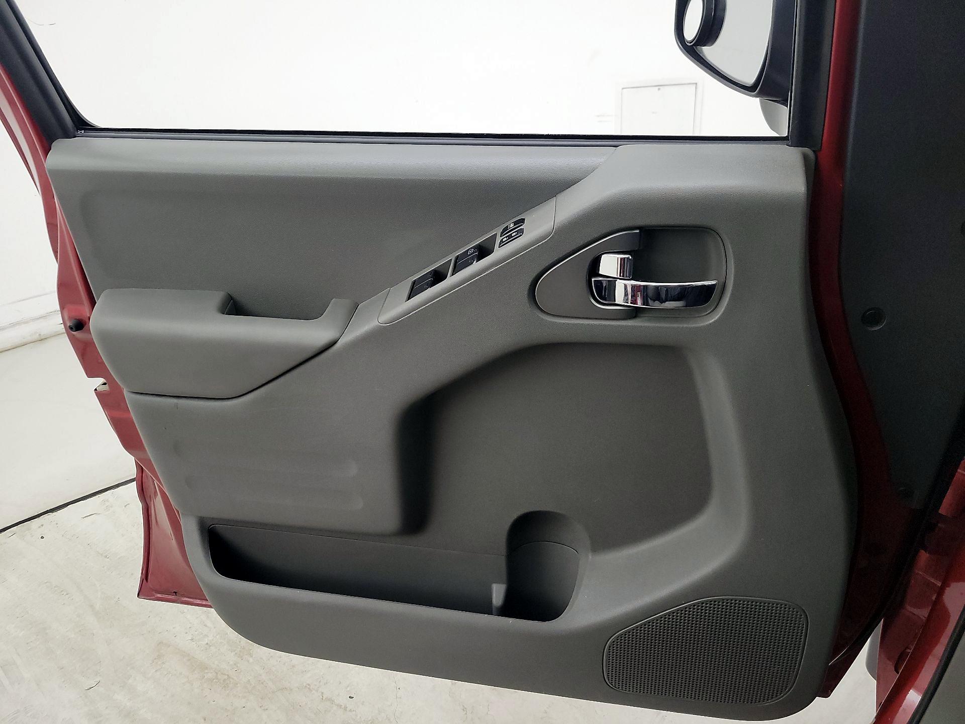 Thumbnail: 2021 Nissan Frontier - 12