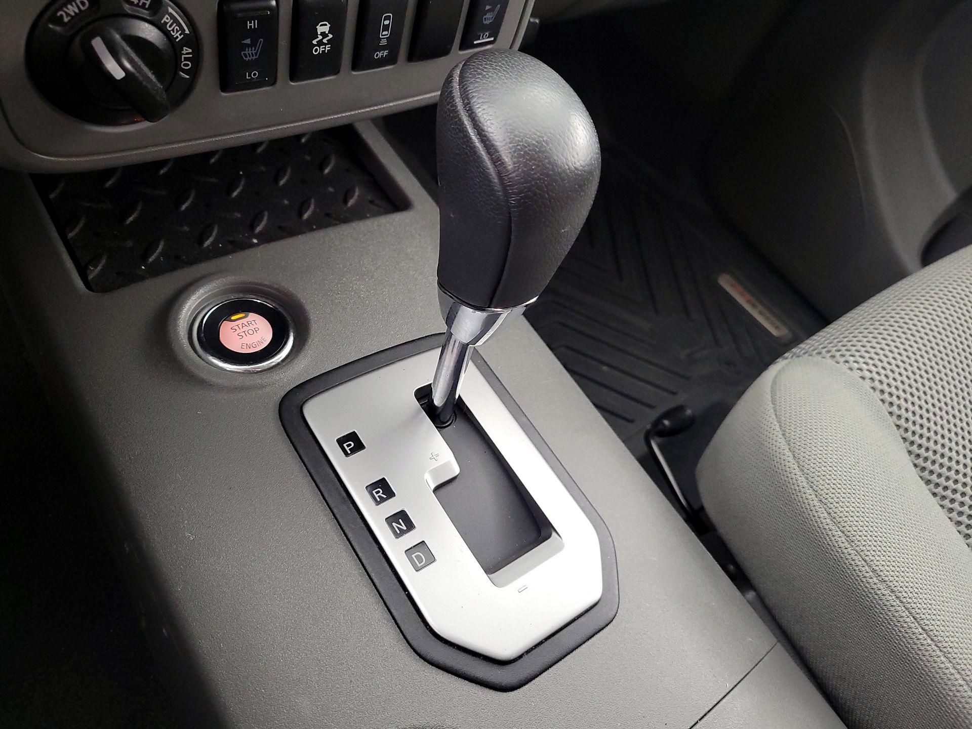 Thumbnail: 2021 Nissan Frontier - 17