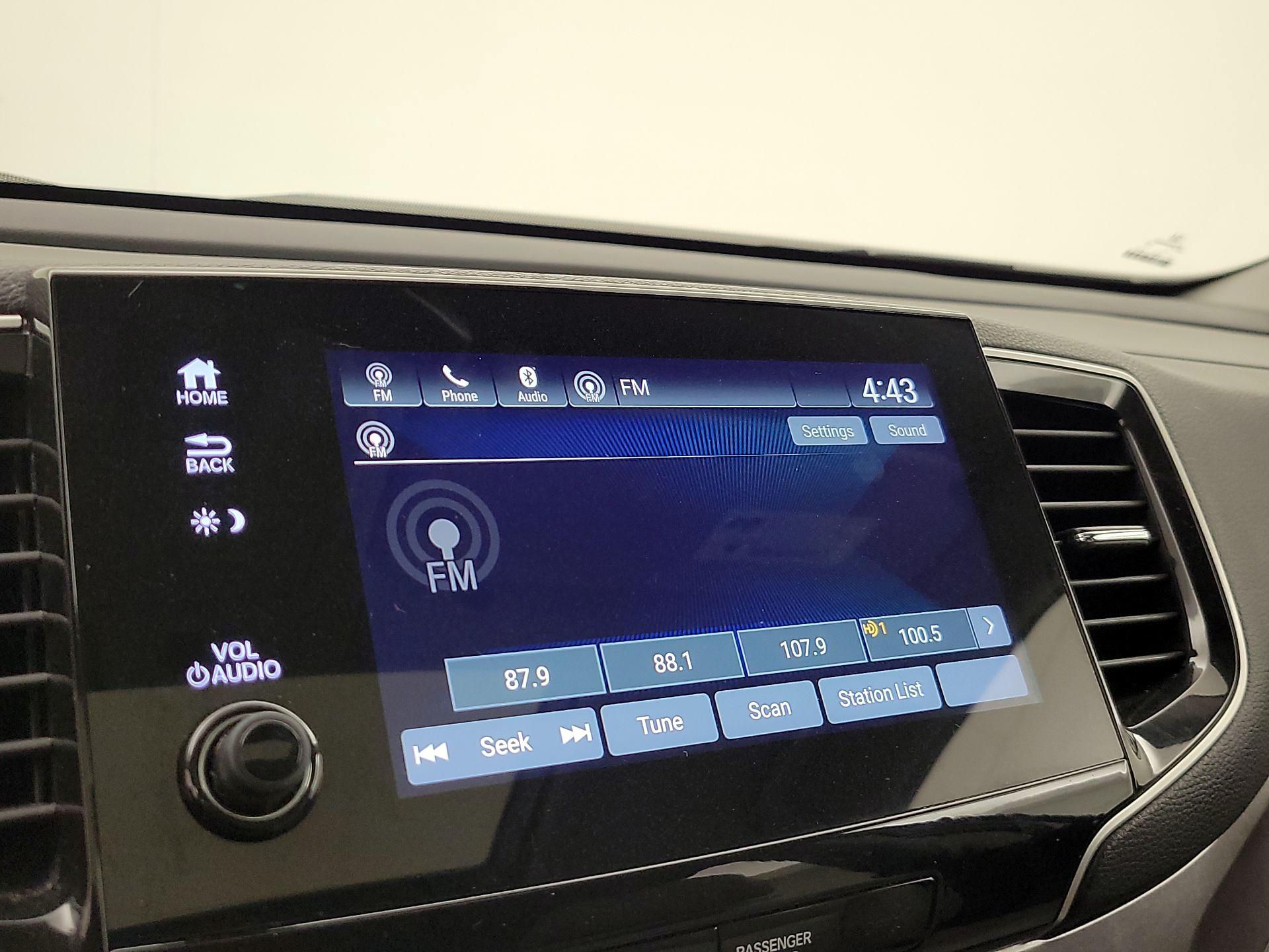 Thumbnail: 2019 Honda Pilot - 15