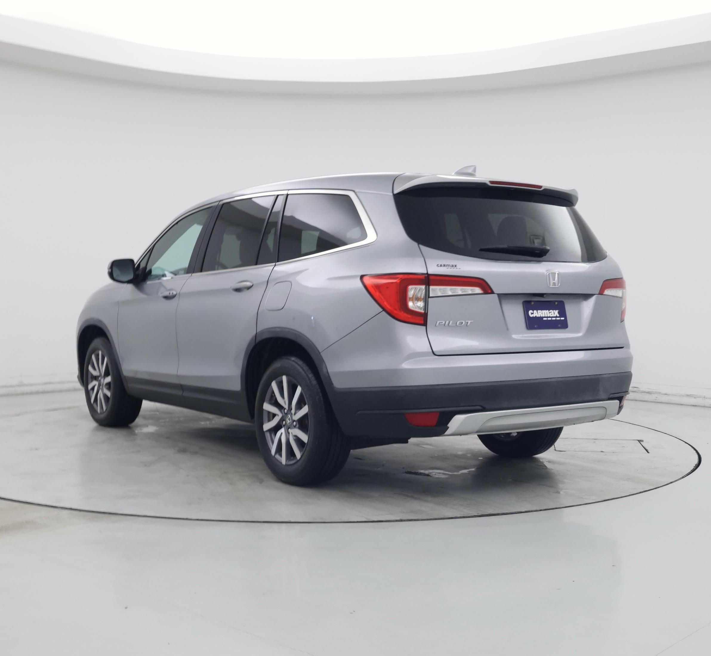 Thumbnail: 2019 Honda Pilot - 2