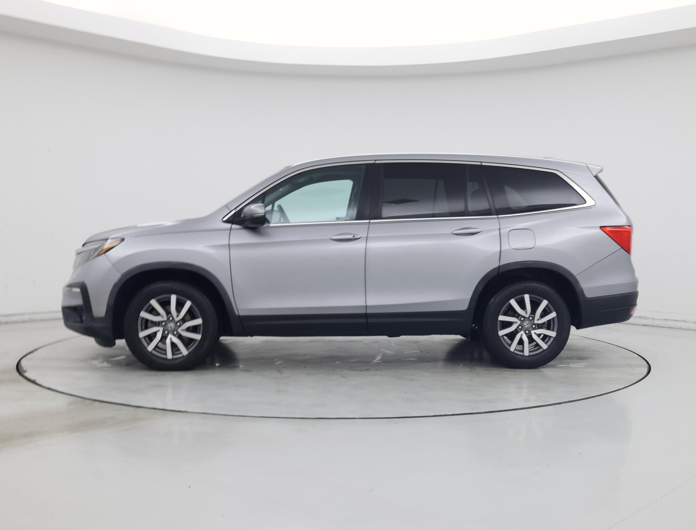 Thumbnail: 2019 Honda Pilot - 3