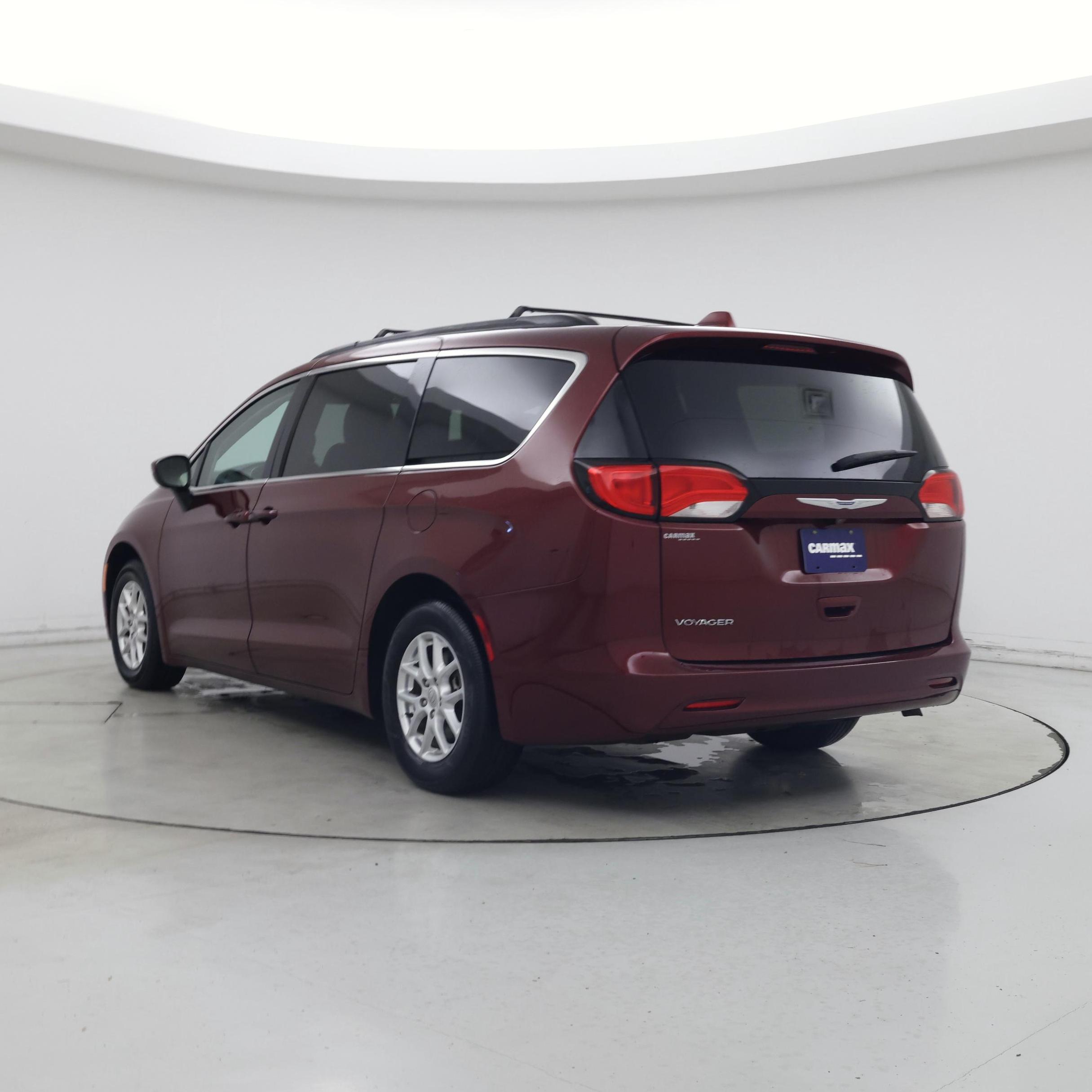 Thumbnail: 2020 Chrysler Voyager - 2