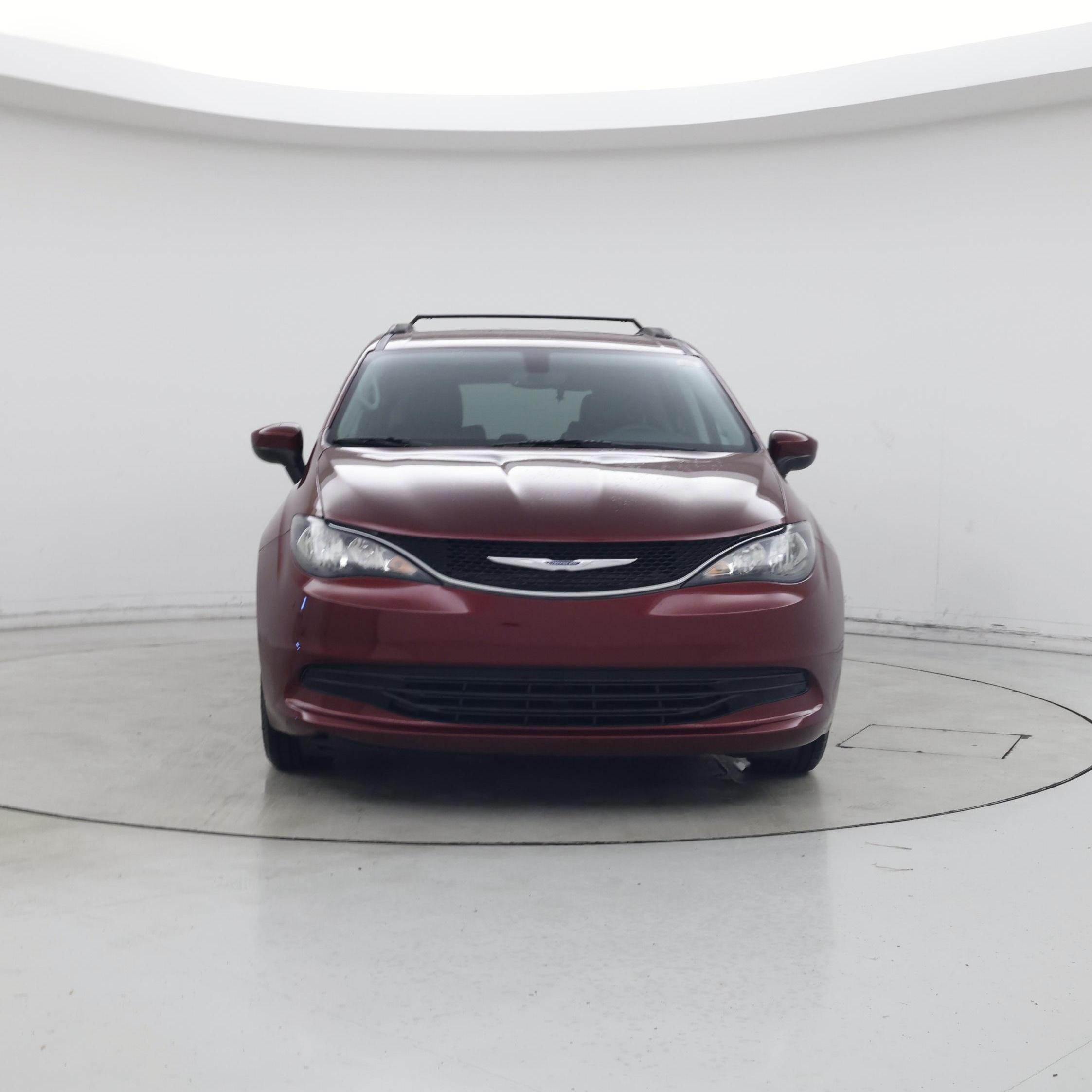 Thumbnail: 2020 Chrysler Voyager - 5