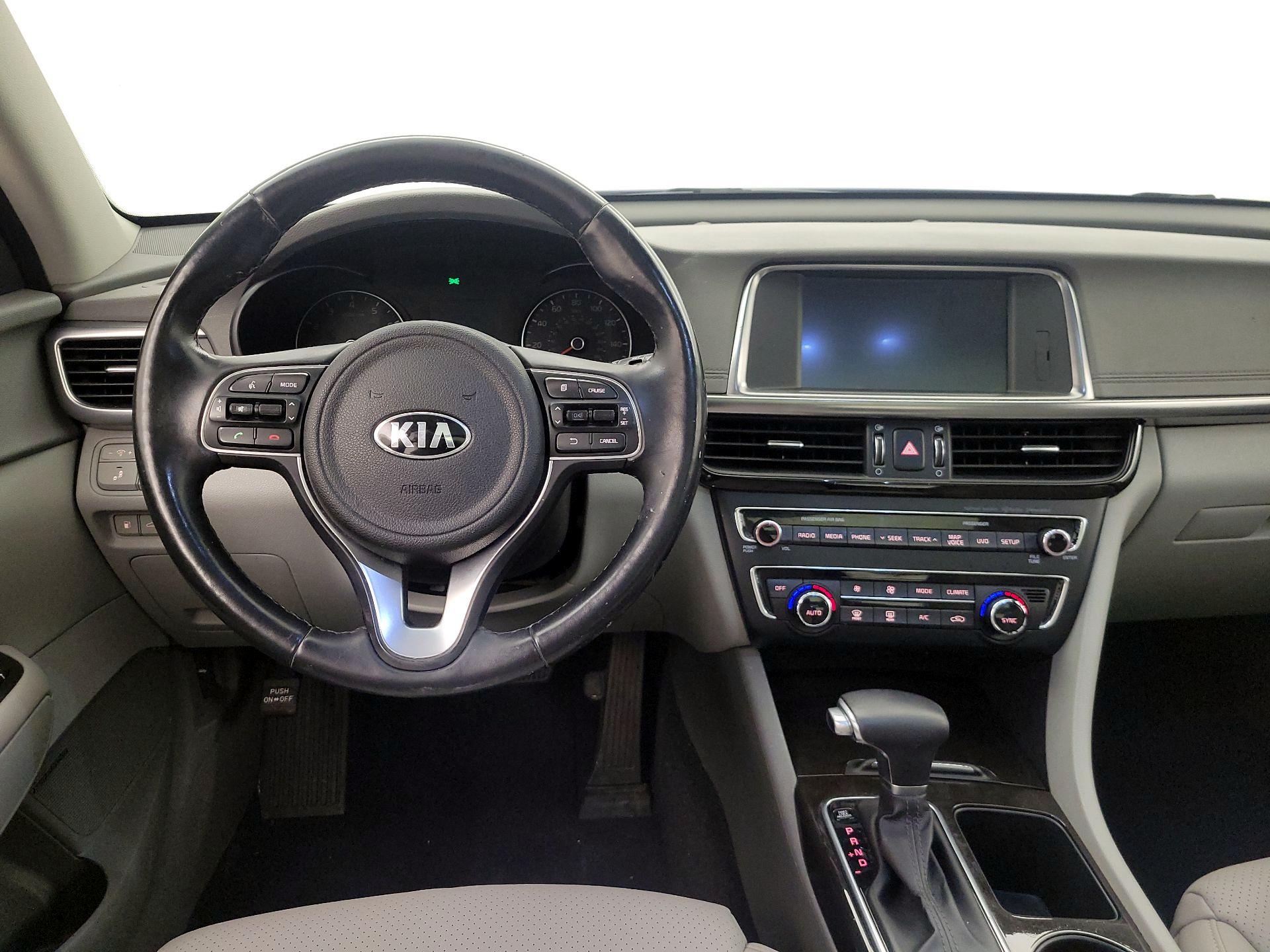 Thumbnail: 2016 Kia Optima - 10