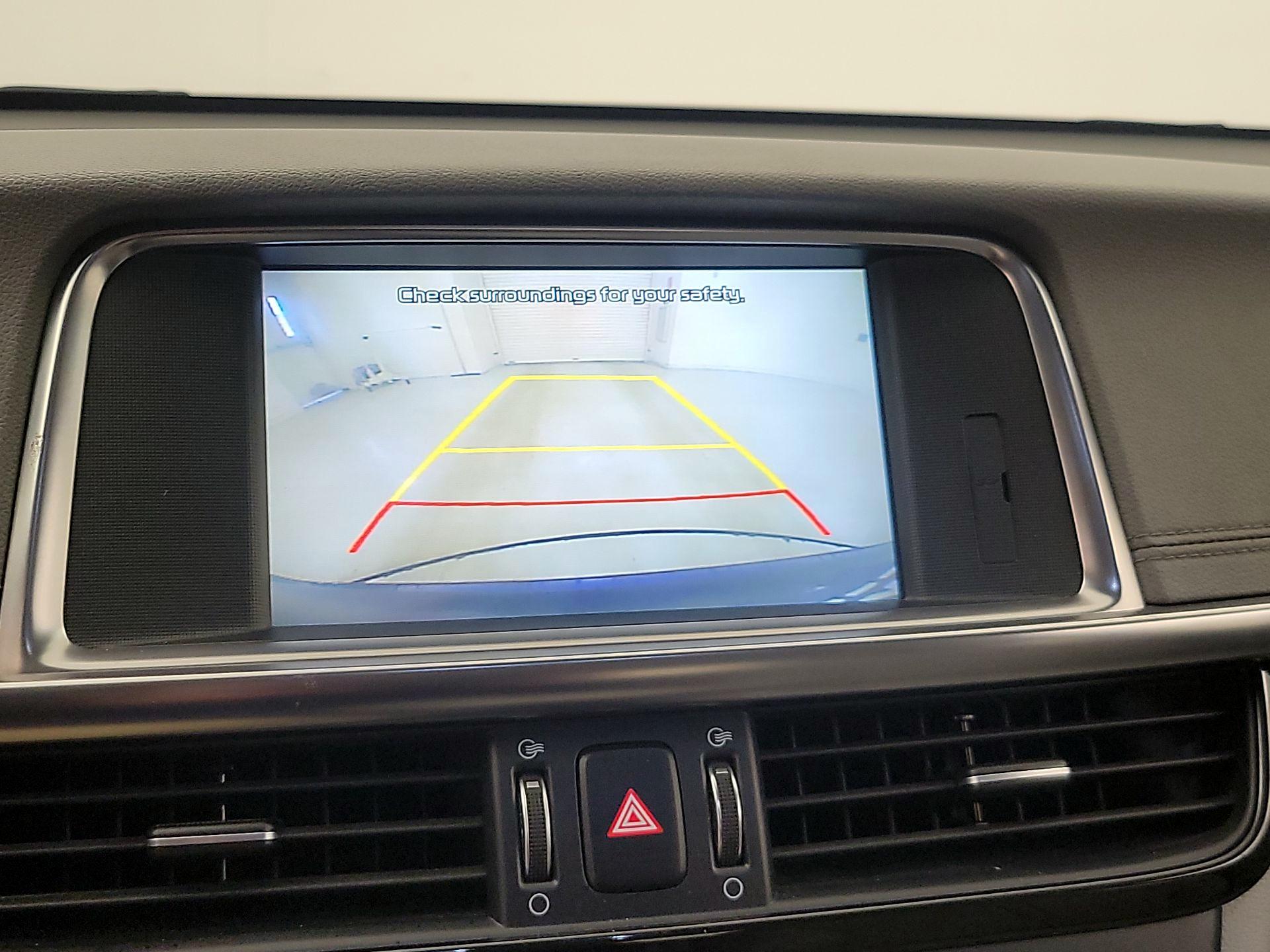 Thumbnail: 2016 Kia Optima - 15