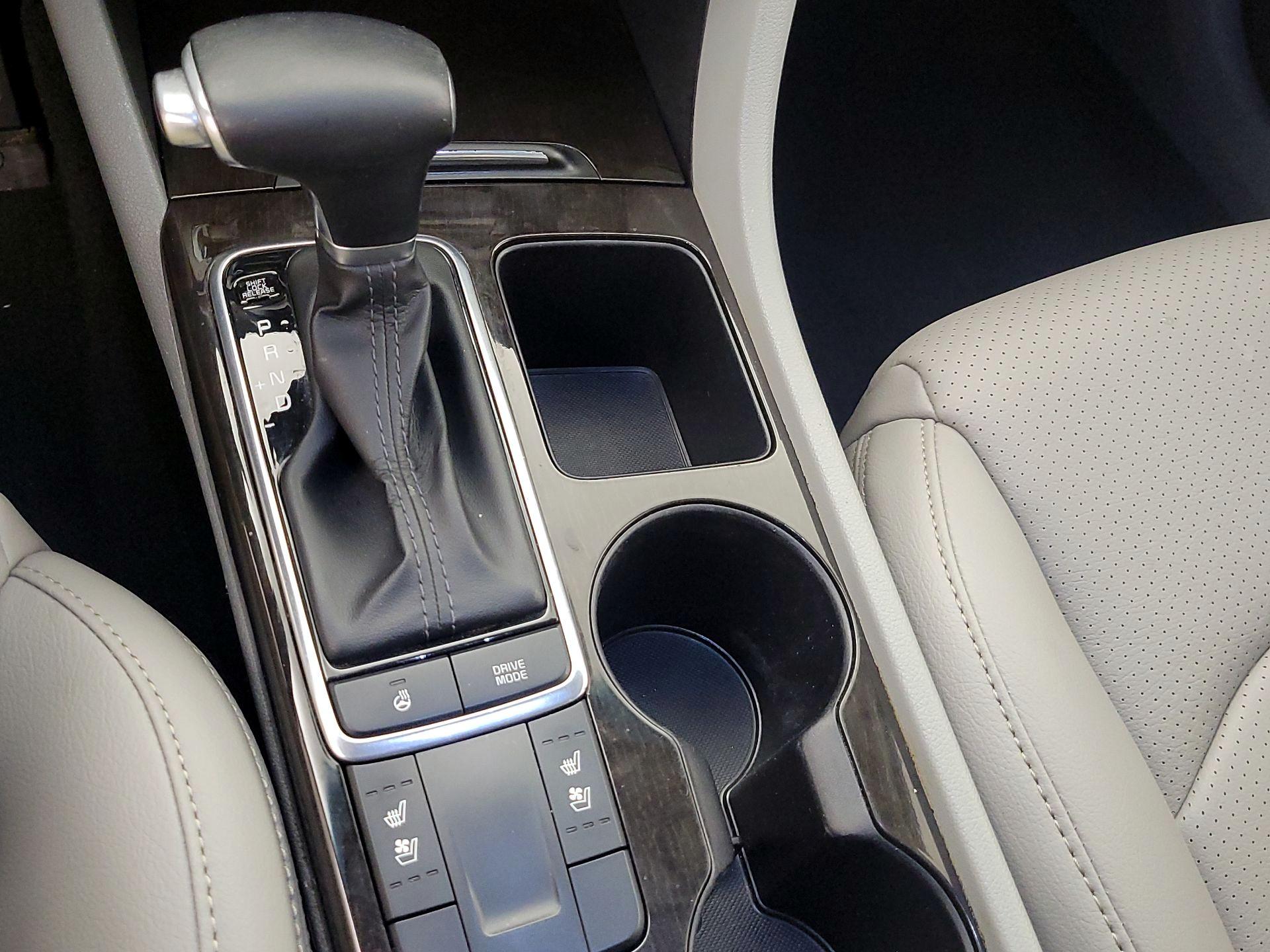 Thumbnail: 2016 Kia Optima - 18