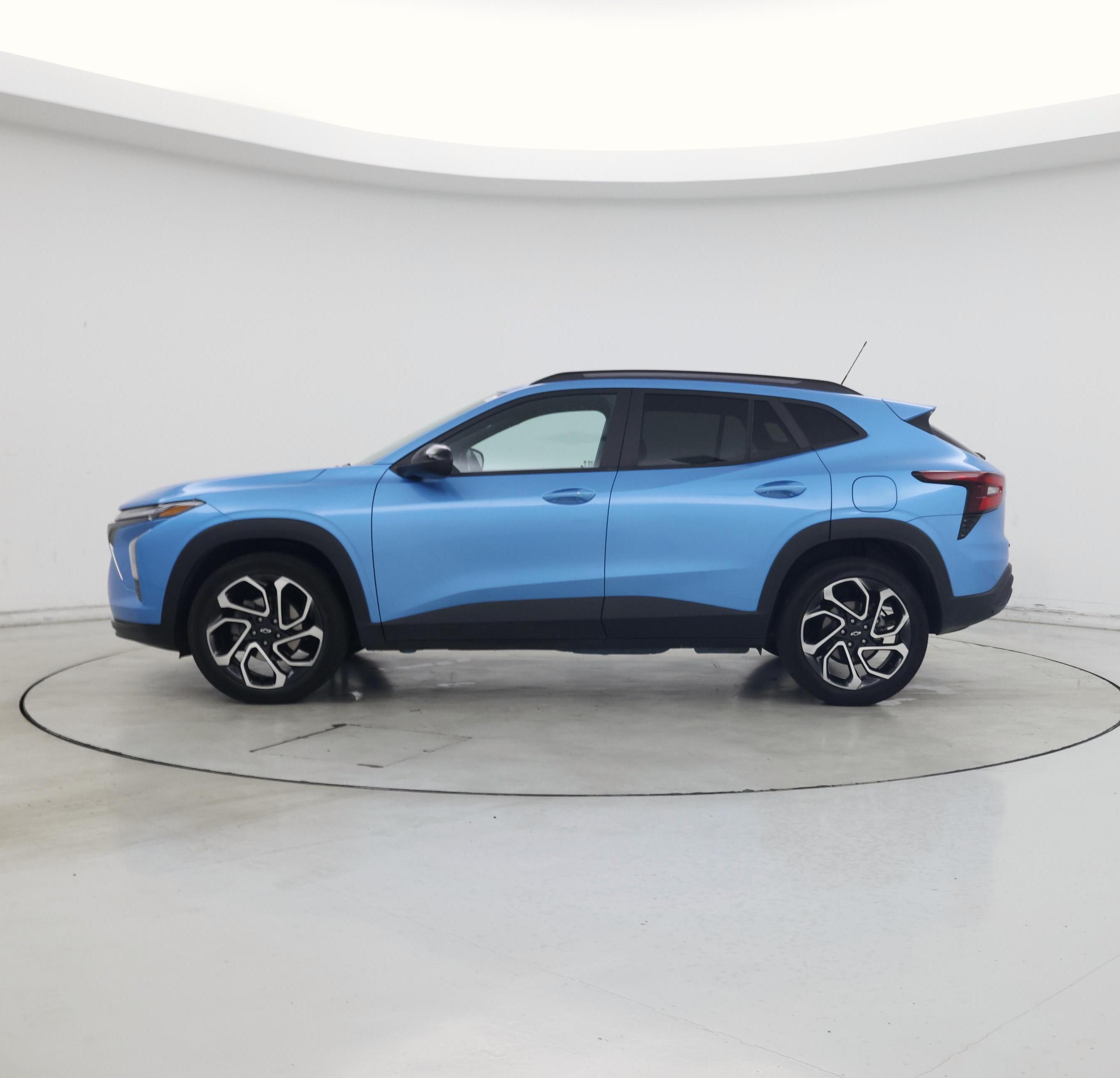 Thumbnail: 2025 Chevrolet Trax - 3