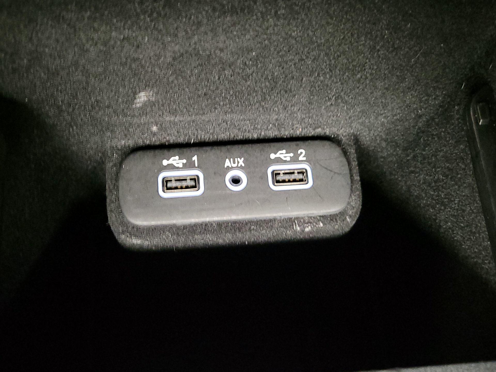 Thumbnail: 2021 Dodge Charger - 19