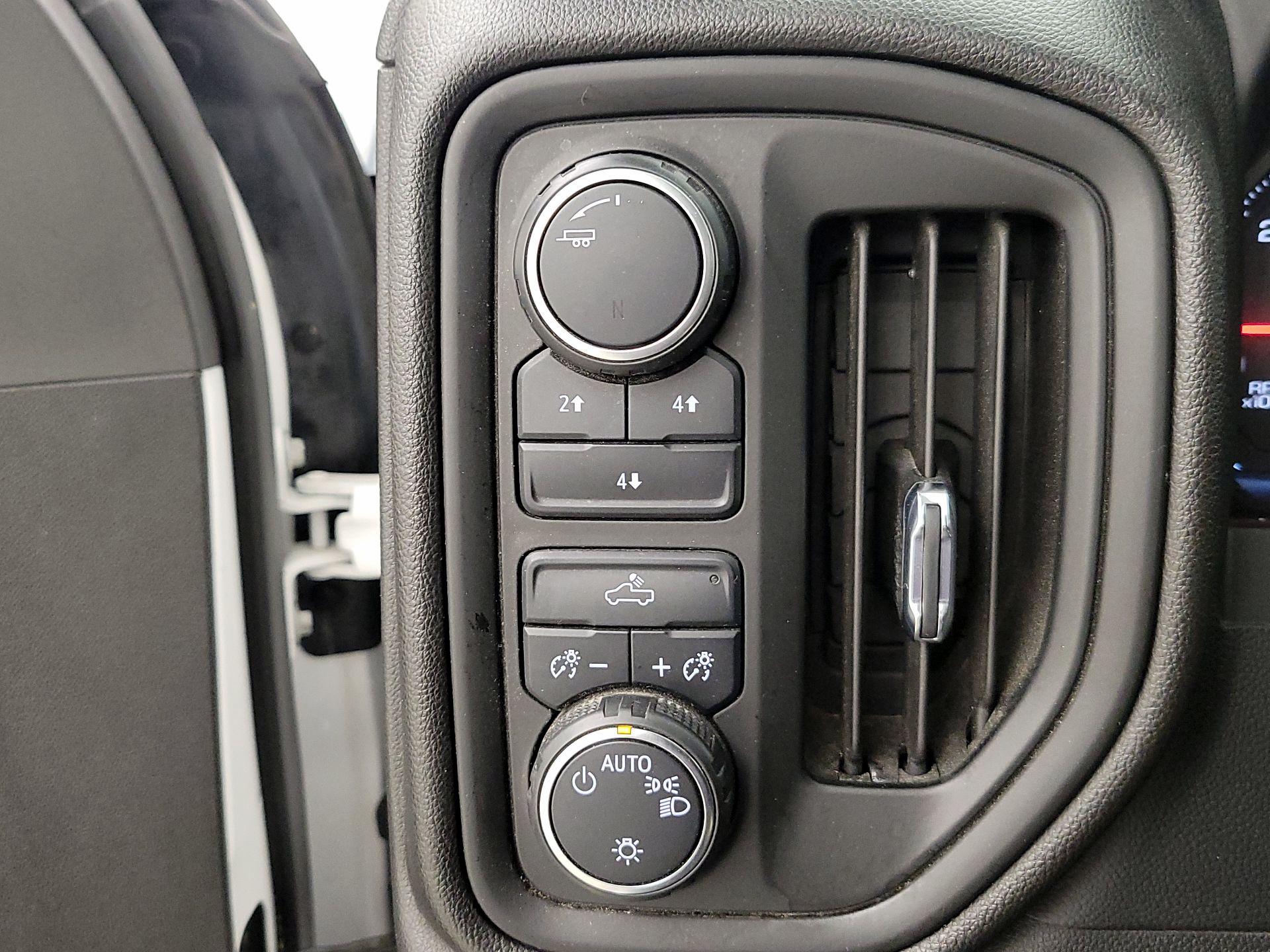 Thumbnail: 2022 Chevrolet Silverado 2500 - 13