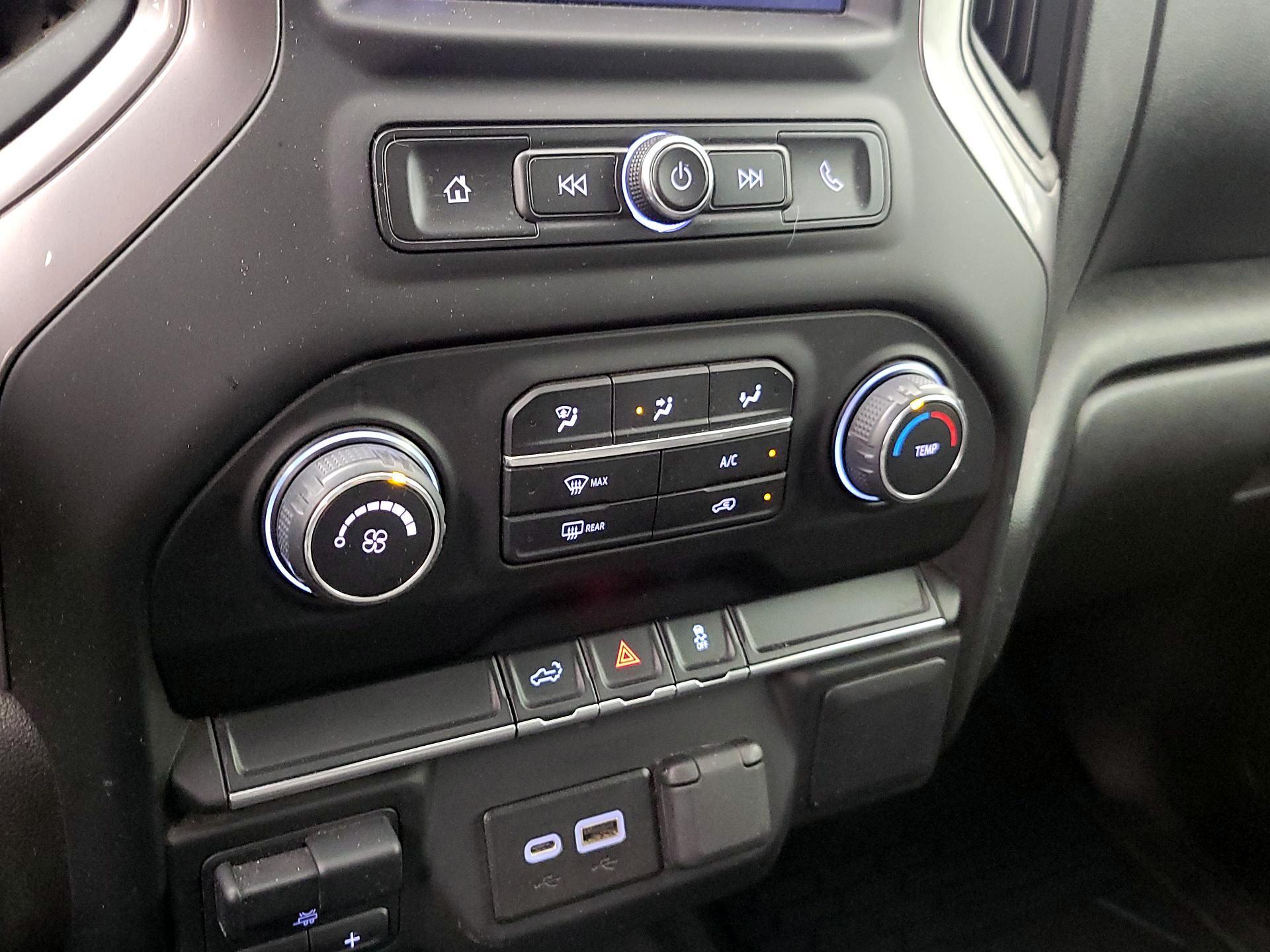 Thumbnail: 2022 Chevrolet Silverado 2500 - 16