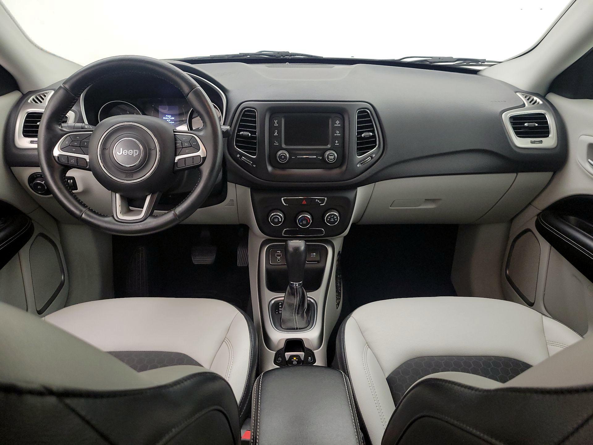 Thumbnail: 2018 Jeep Compass - 9