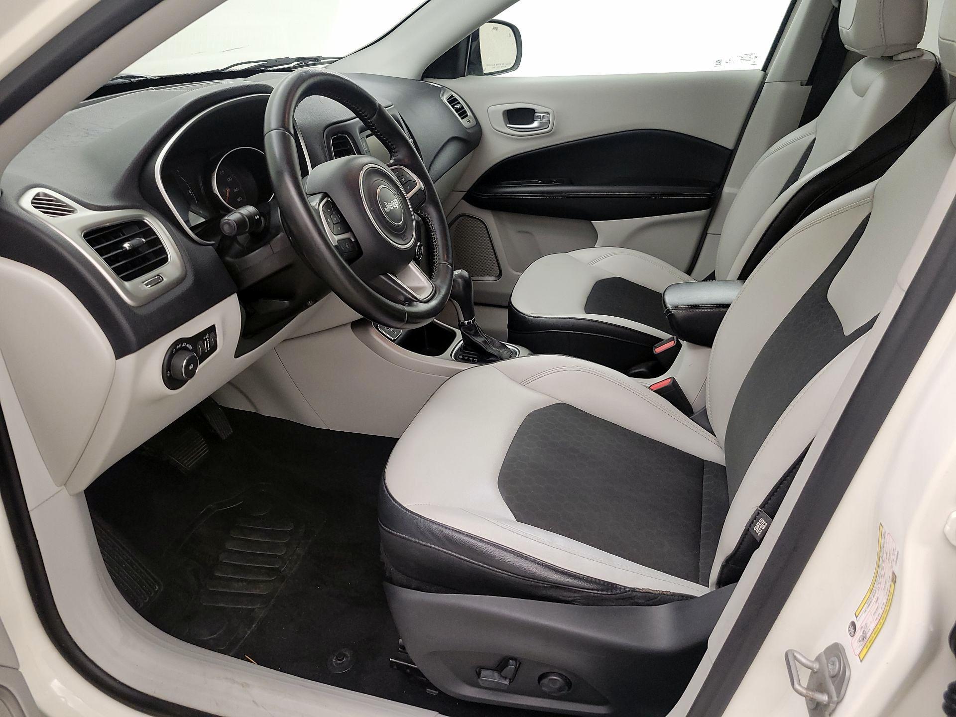 Thumbnail: 2018 Jeep Compass - 11