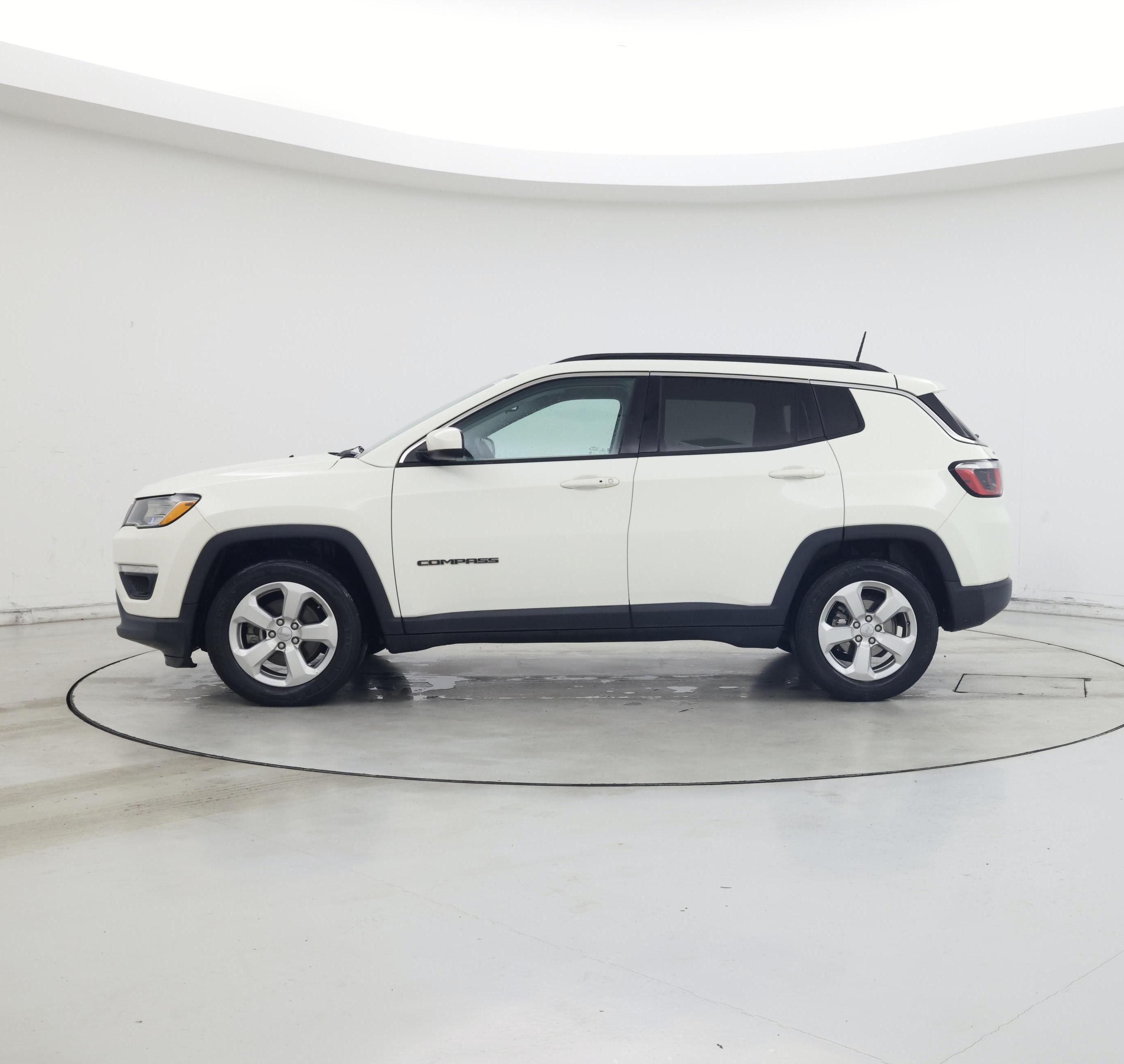 Thumbnail: 2018 Jeep Compass - 3